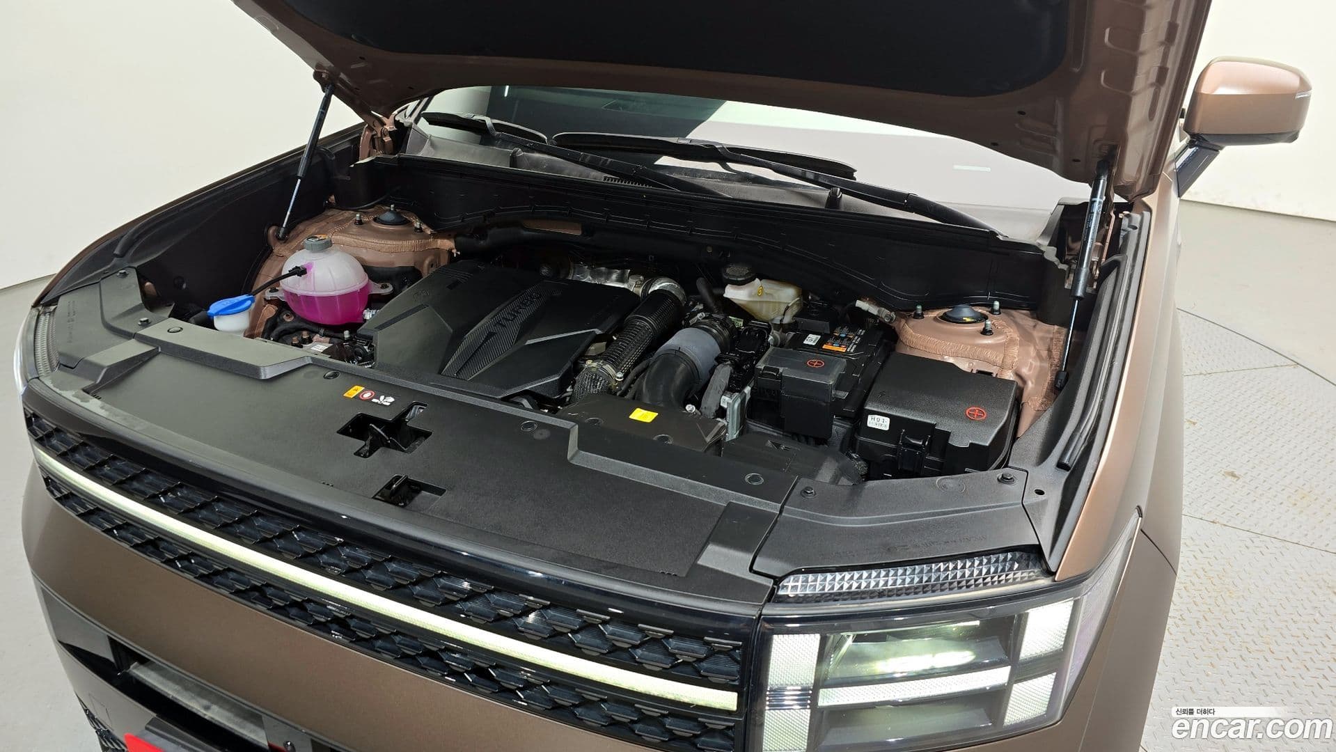 Main__Slider__Photo:Santafe Hyundai 2024.0-5