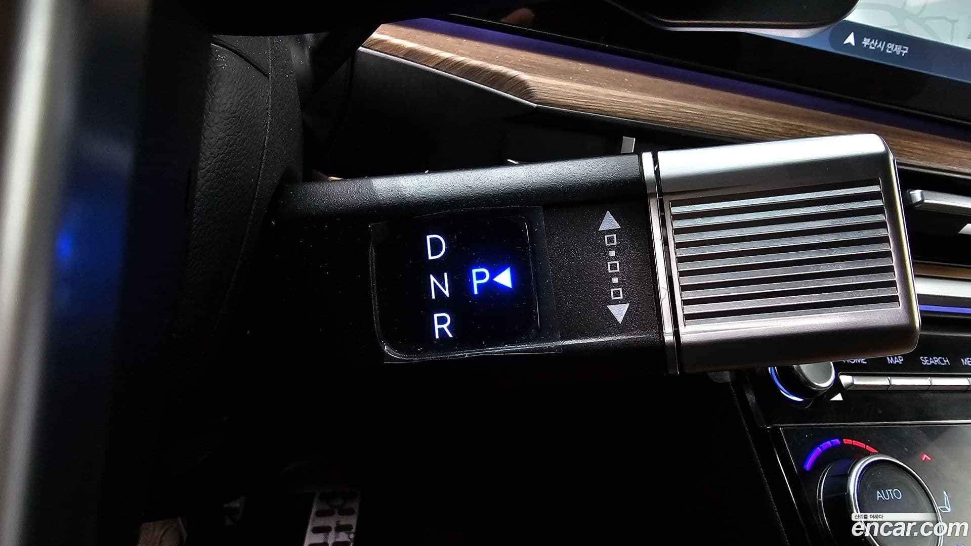 Main__Slider__Photo:Santafe Hyundai 2024.0-8