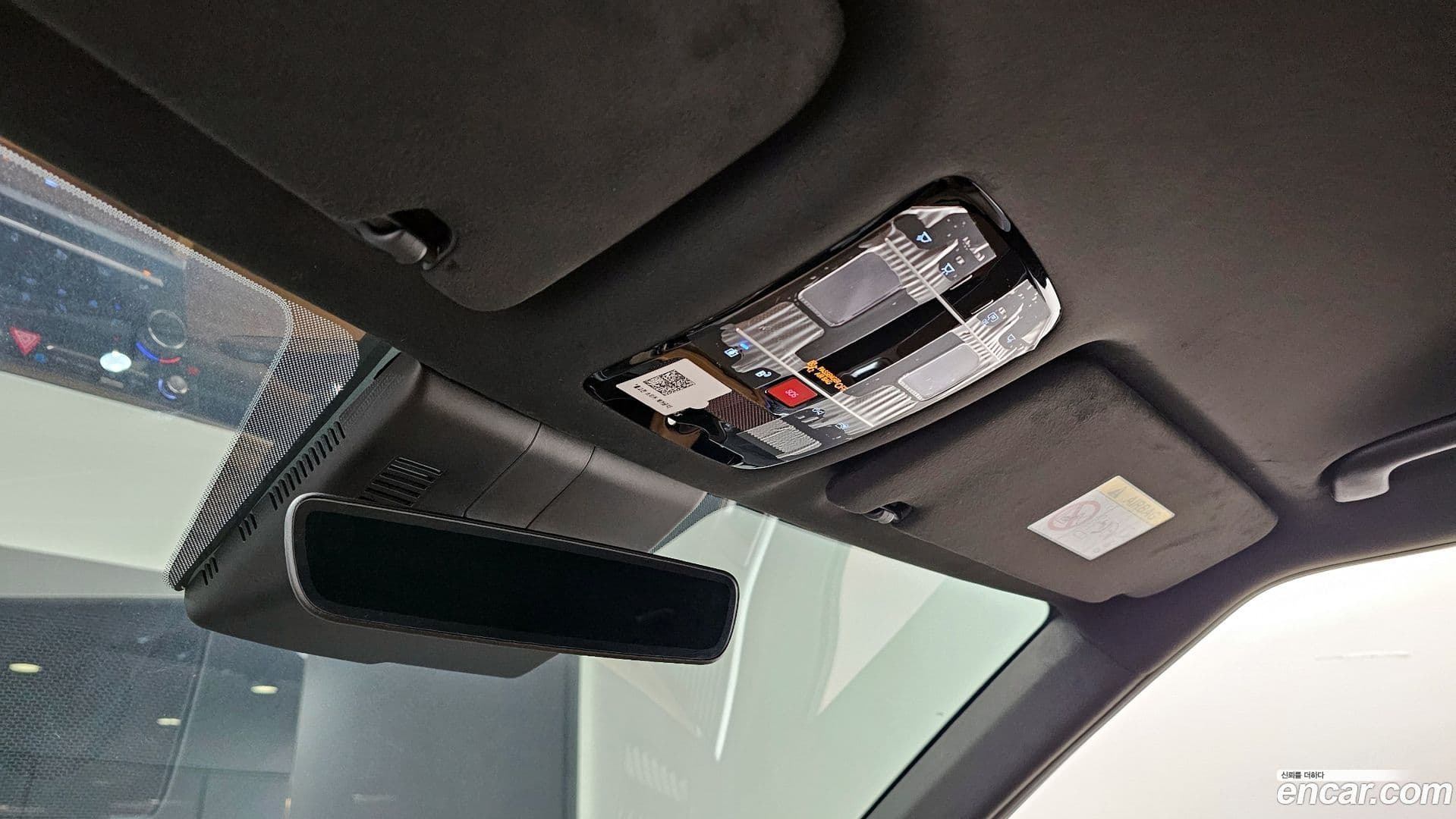 Main__Slider__Photo:Santafe Hyundai 2024.0-16