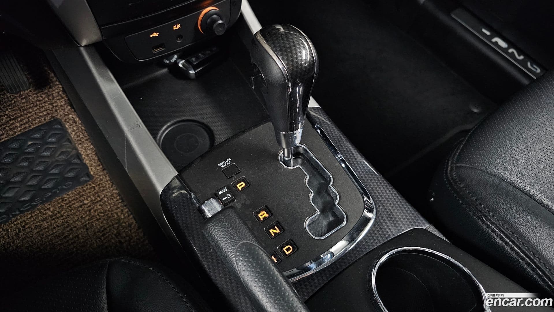 Main__Slider__Photo:KORANDO KG_Mobility_Ssangyong 2013.6-8