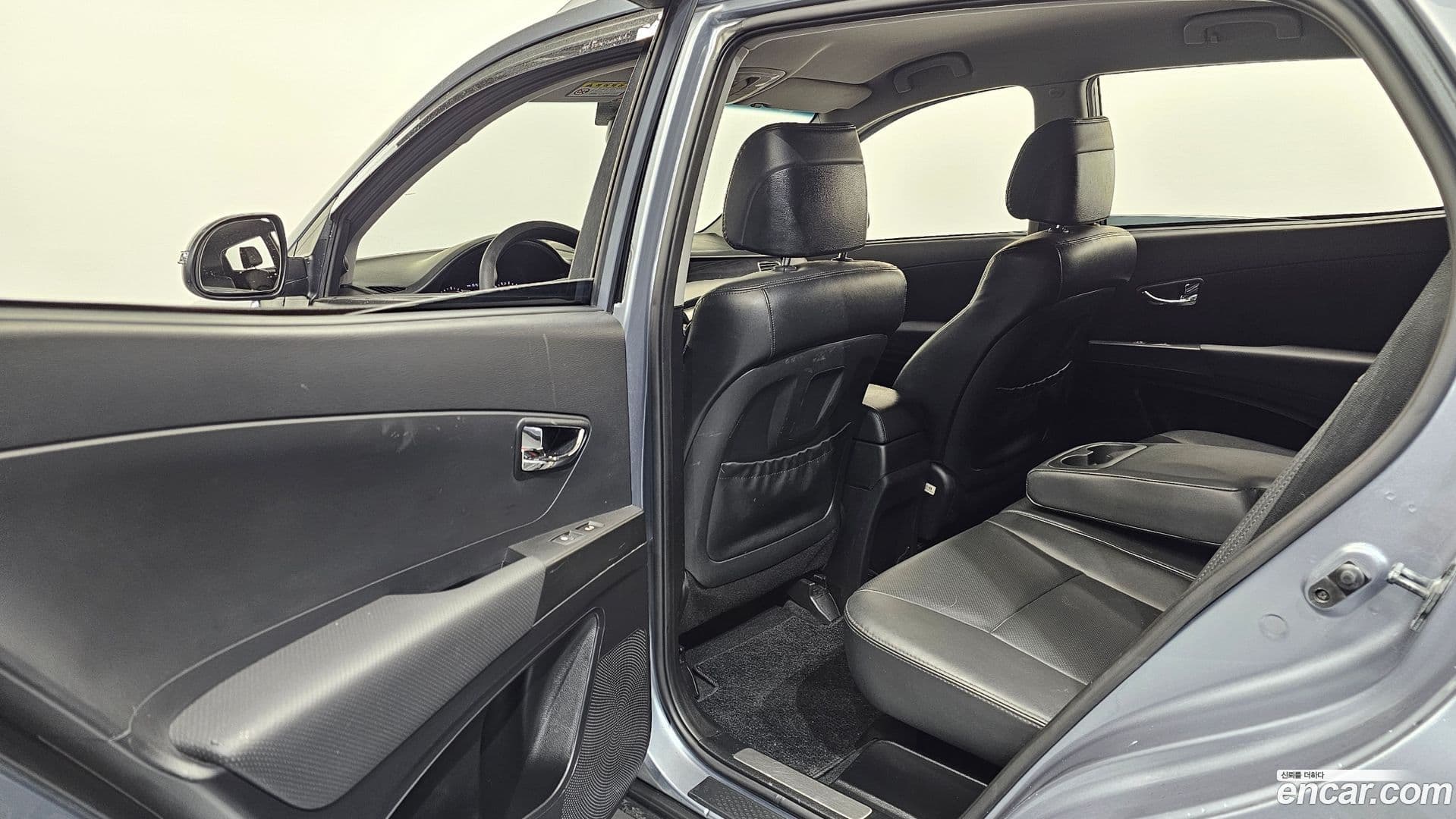 Main__Slider__Photo:KORANDO KG_Mobility_Ssangyong 2013.6-10