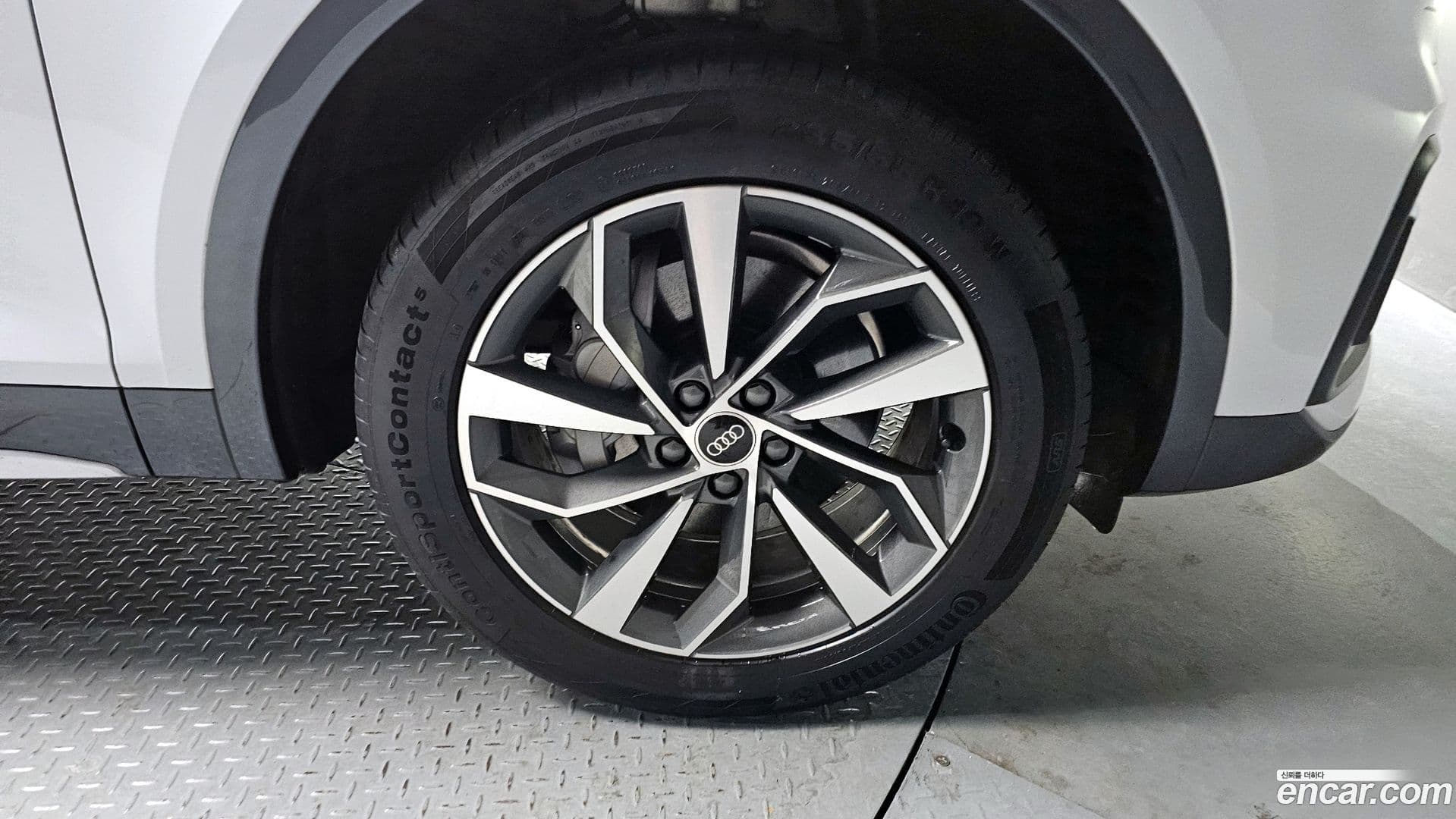 Main__Slider__Photo:Q5 Audi 2024.9-4