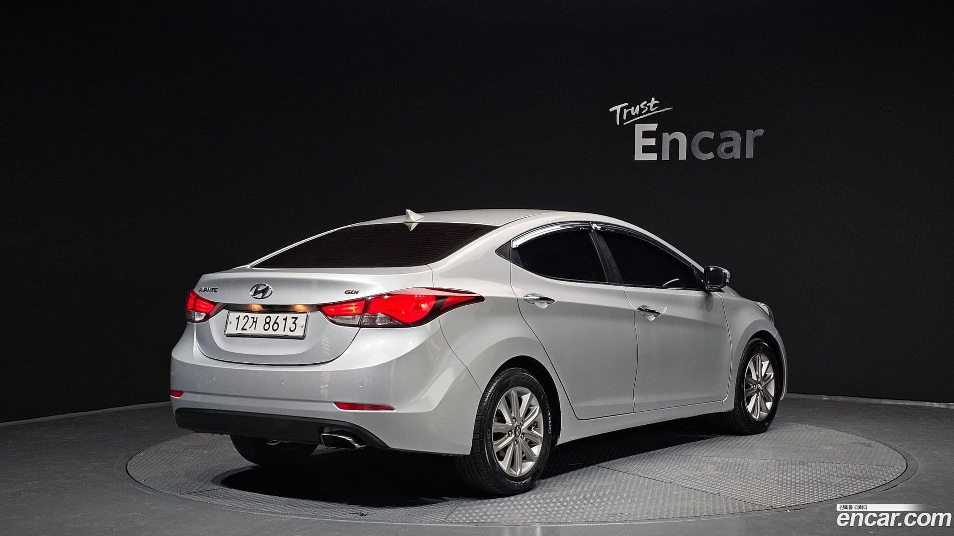 Main__Slider__Photo:AVANTE Hyundai 2015.1-1