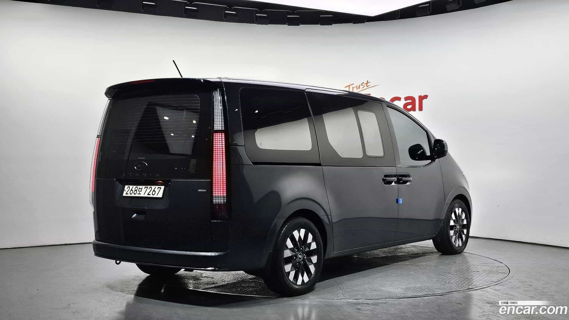 Staria Hyundai 2021.11-OUTER-002