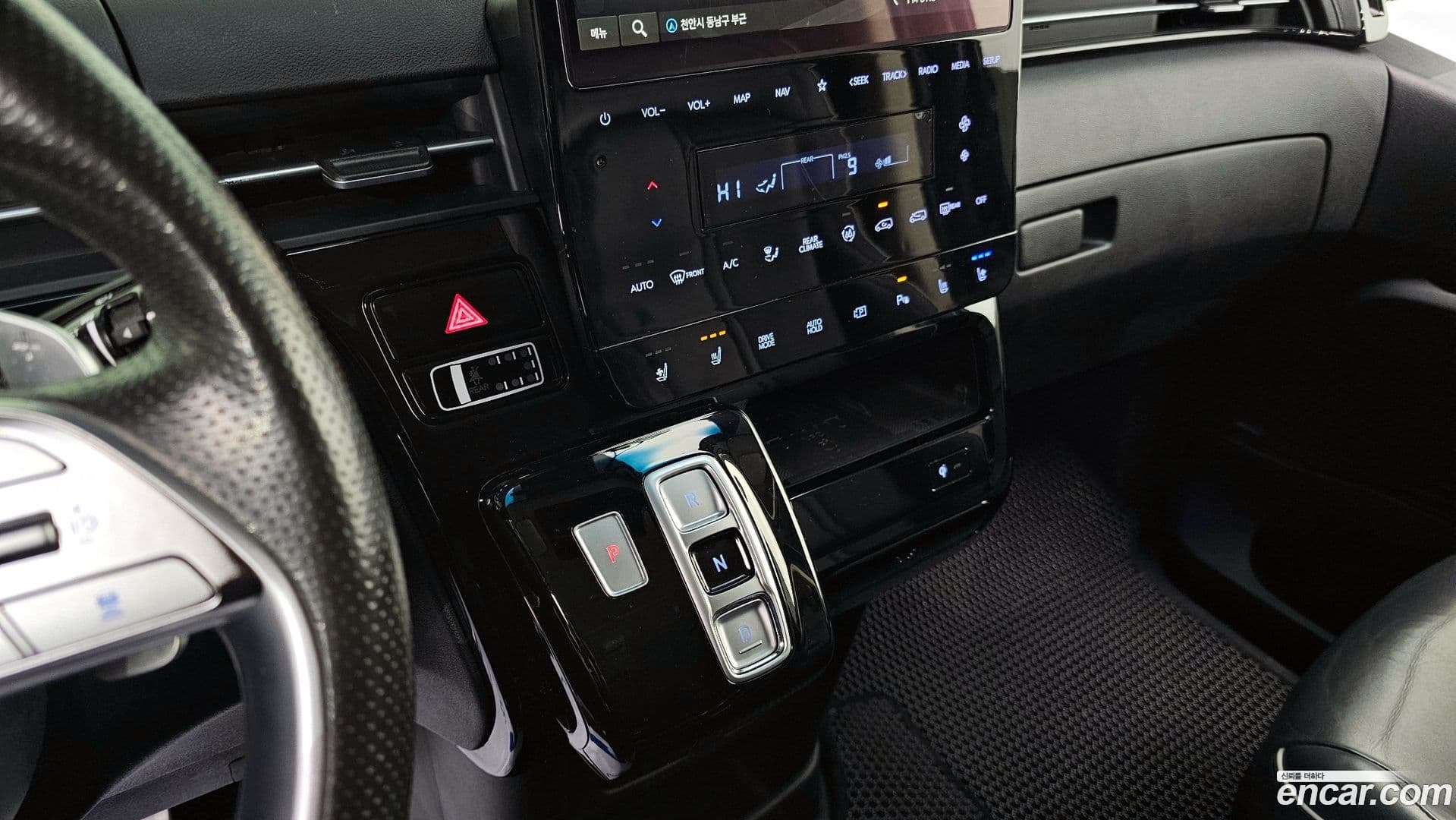 Main__Slider__Photo:Staria Hyundai 2021.11-8