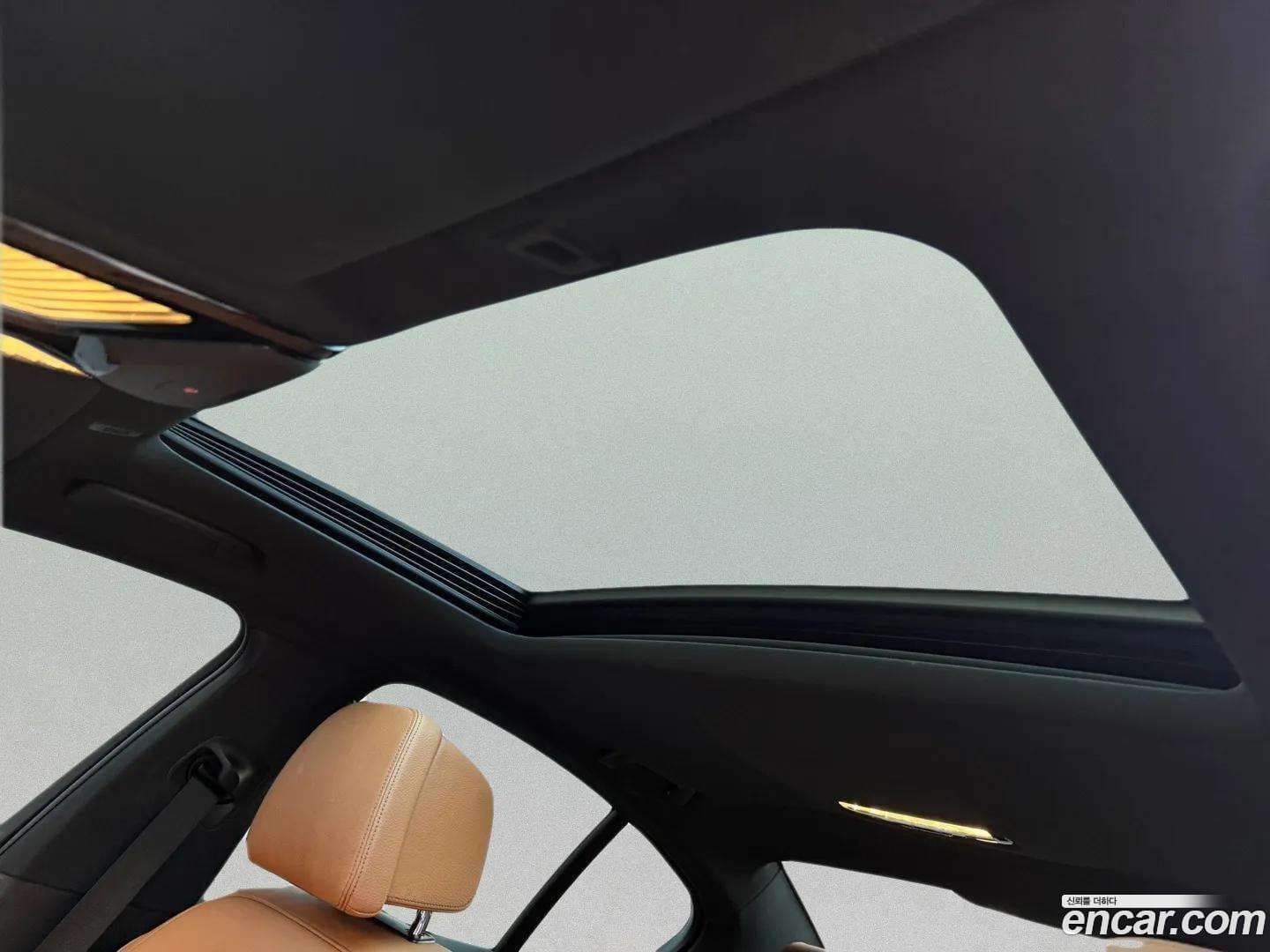 Main__Slider__Photo:5-Series BMW 2021.10-19