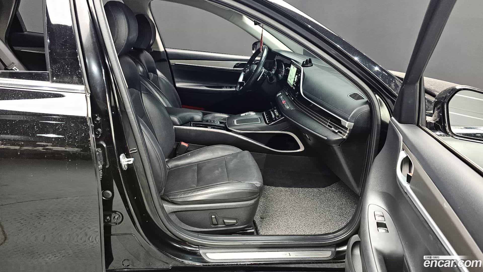 Grandeur Hyundai 2020.4-OPTION-015