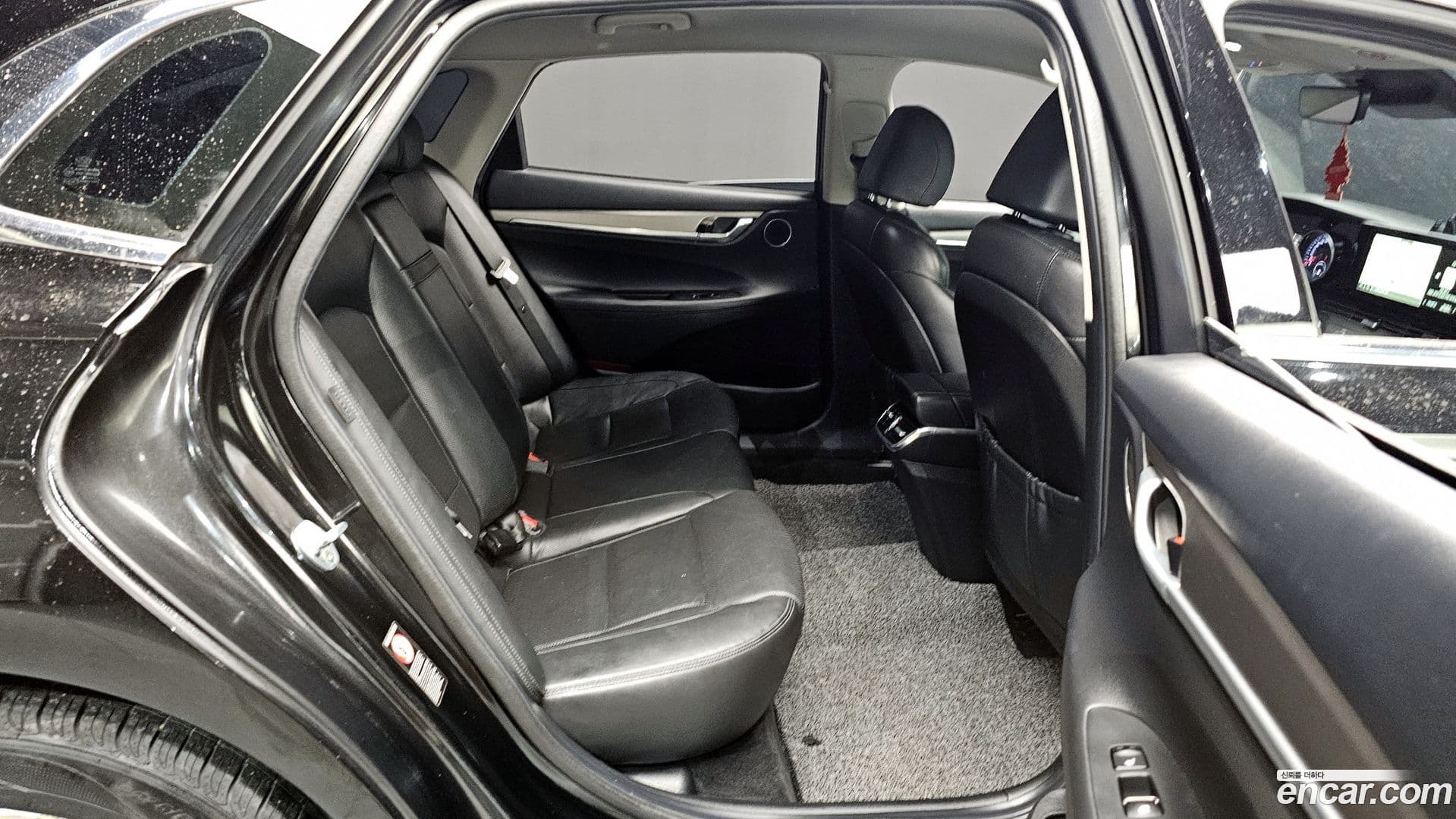 Main__Slider__Photo:Grandeur Hyundai 2020.4-11