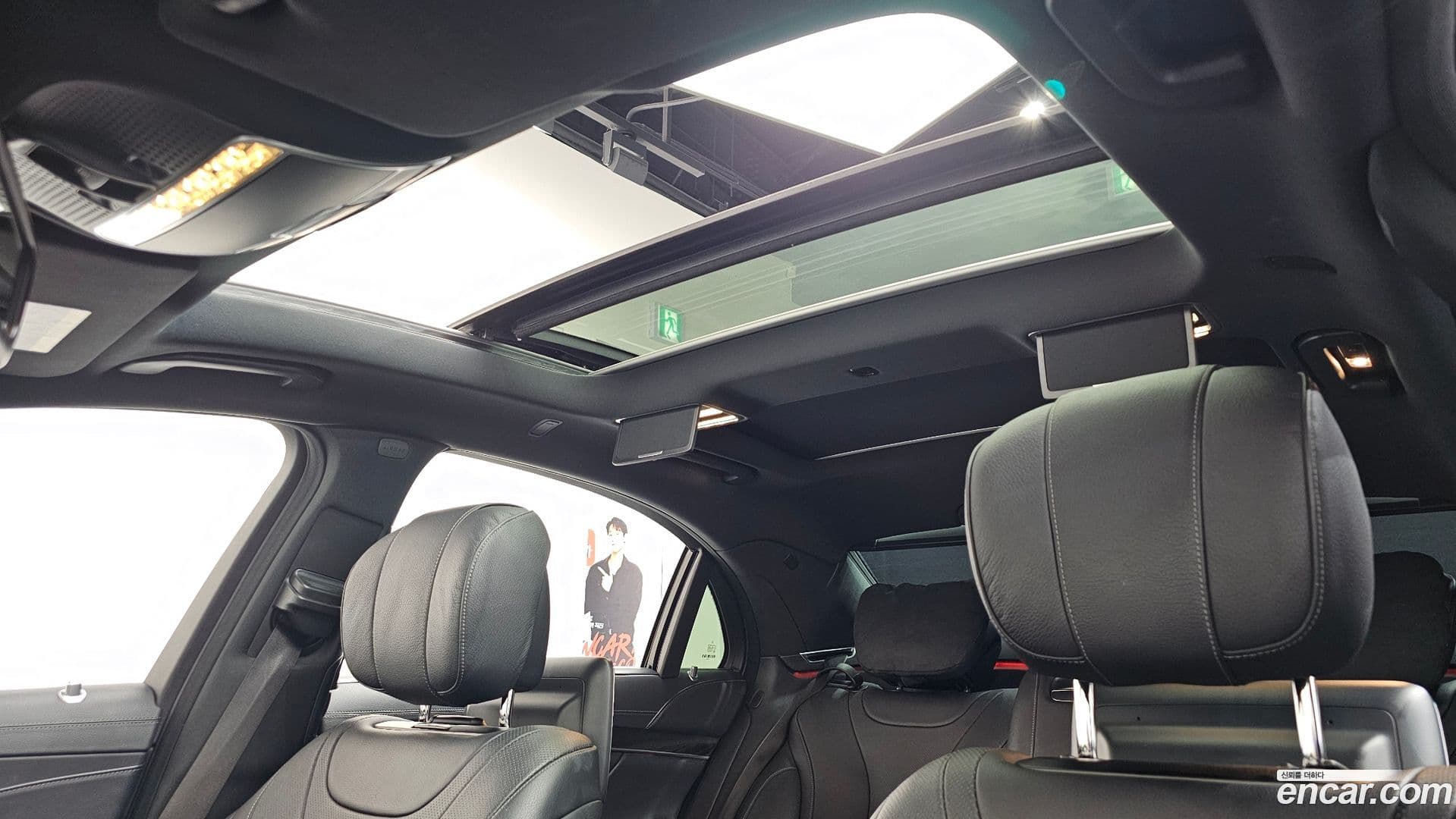 Main__Slider__Photo:S-Class Mercedes-Benz 2014.1-18