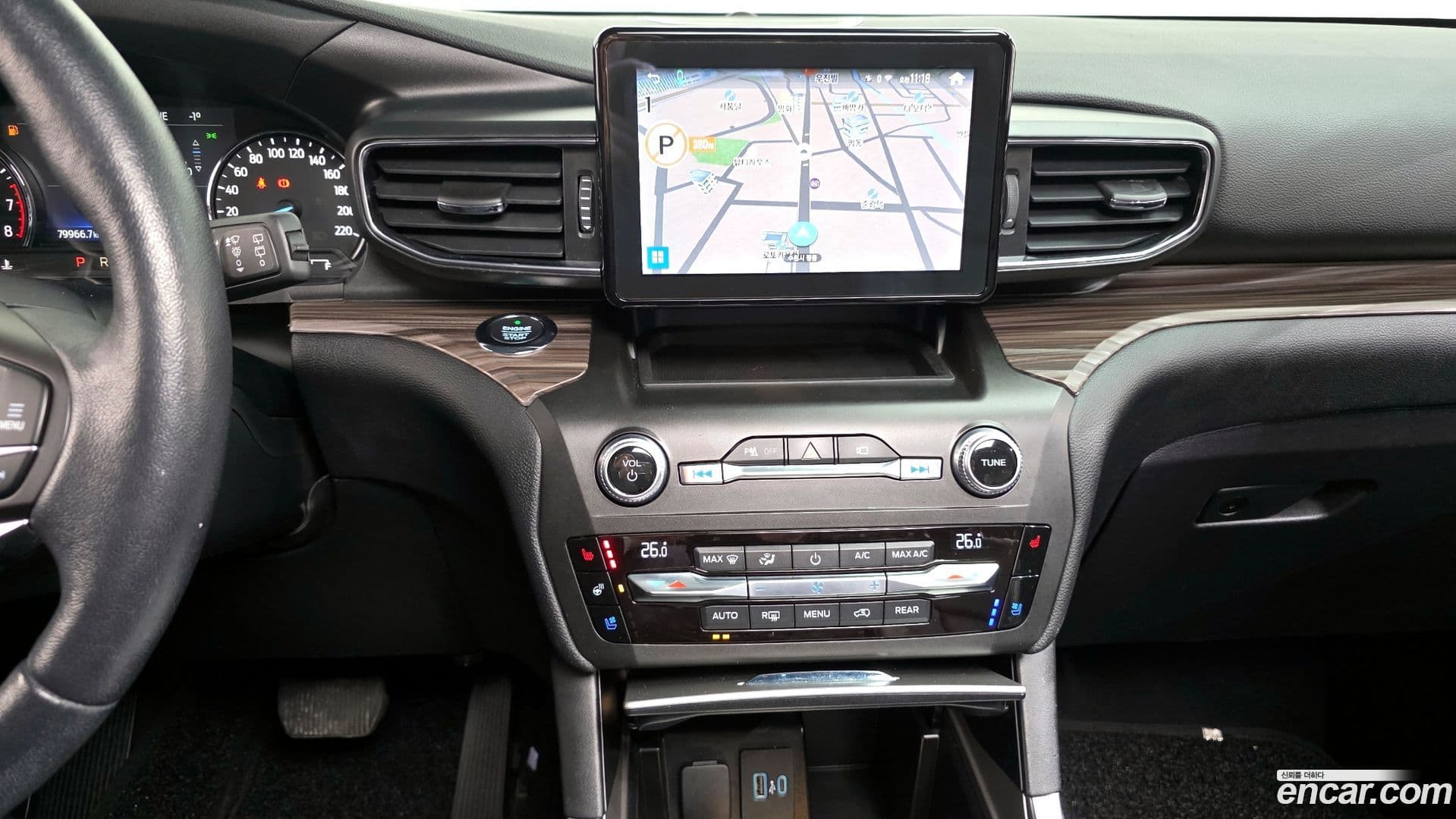 Main__Slider__Photo:Explorer Ford 2020.3-13