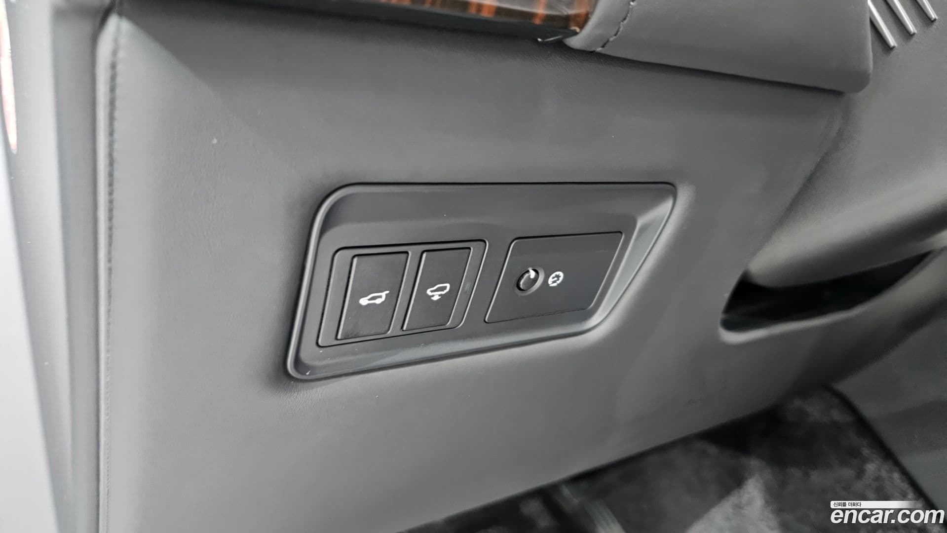 Main__Slider__Photo:Range Rover Land Rover 2016.11-8