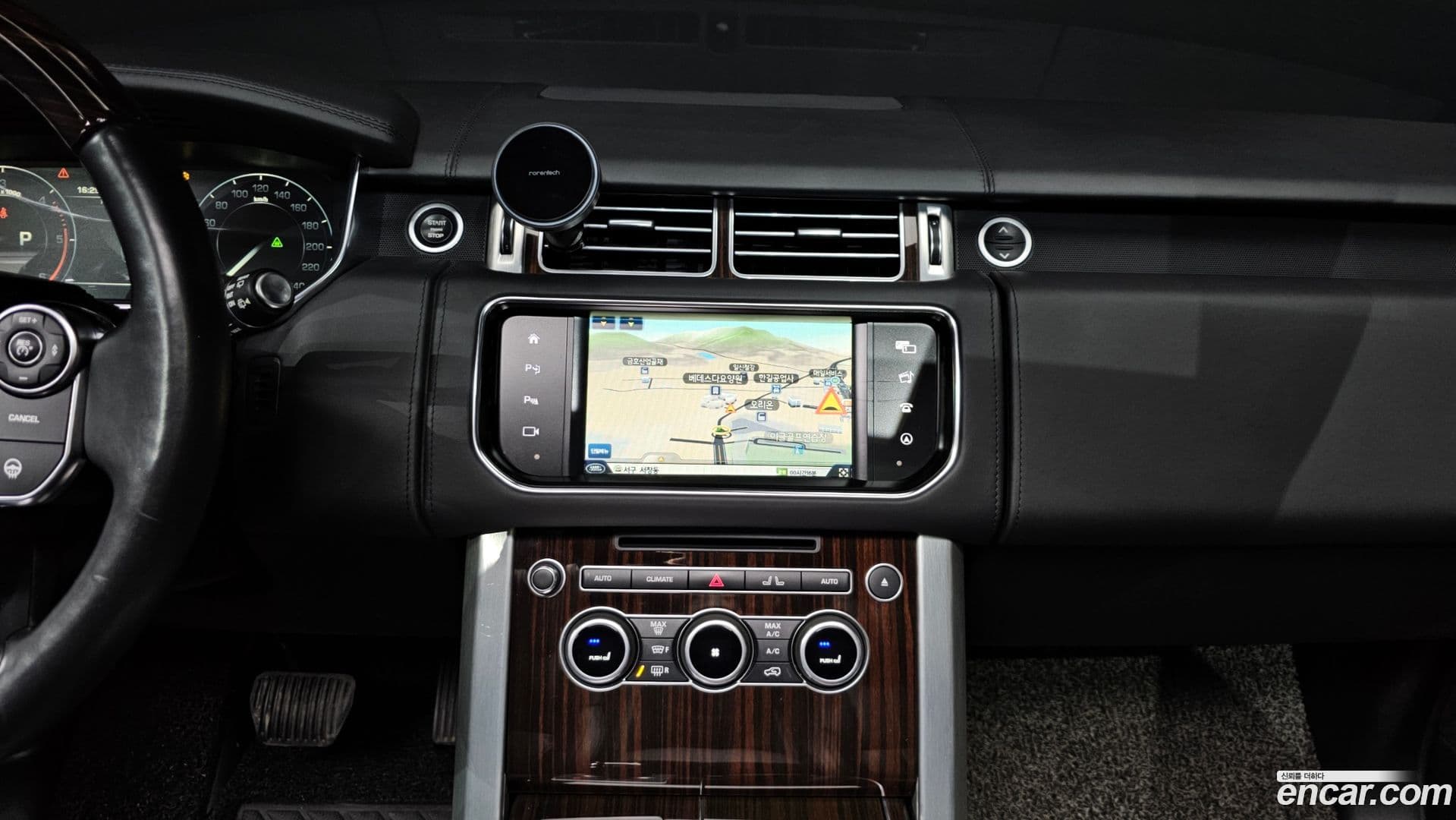 Main__Slider__Photo:Range Rover Land Rover 2016.11-13