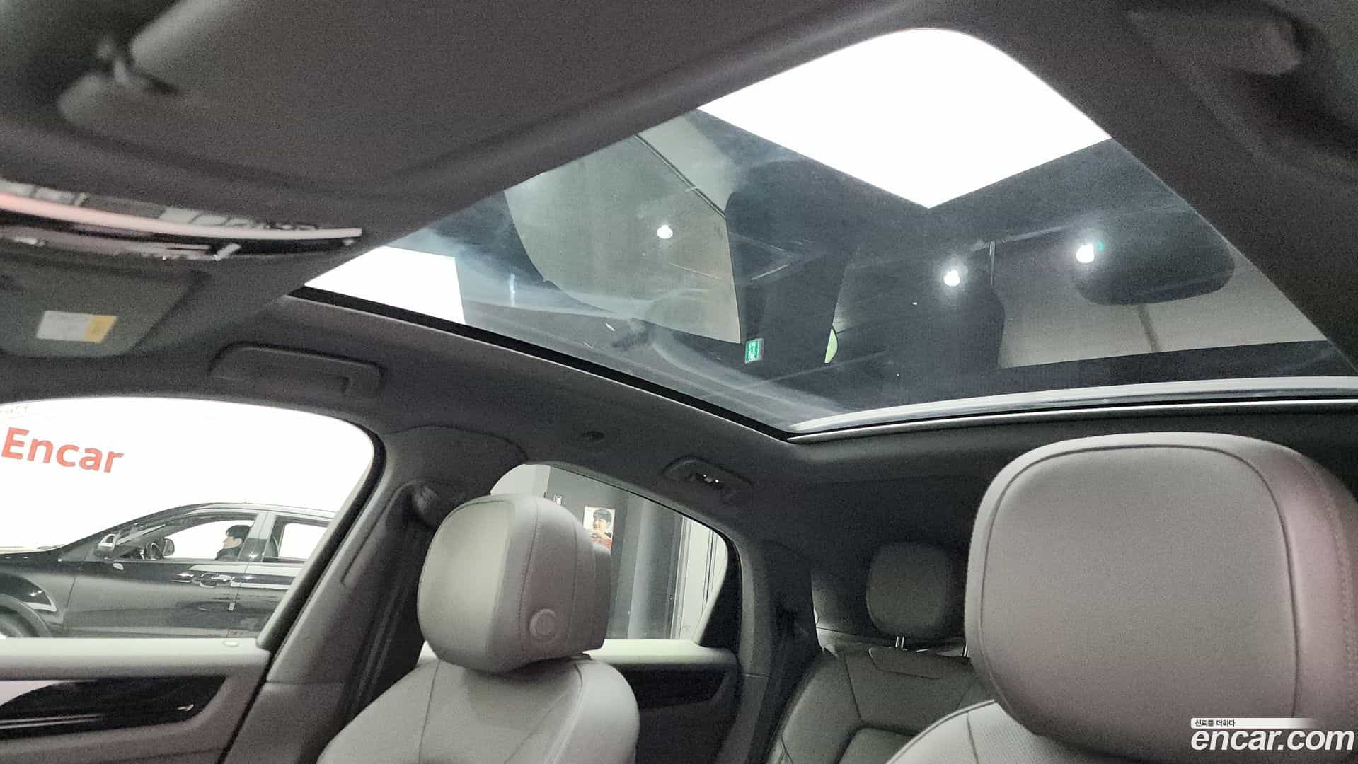 Cayenne Porsche 2020.6-OPTION-023