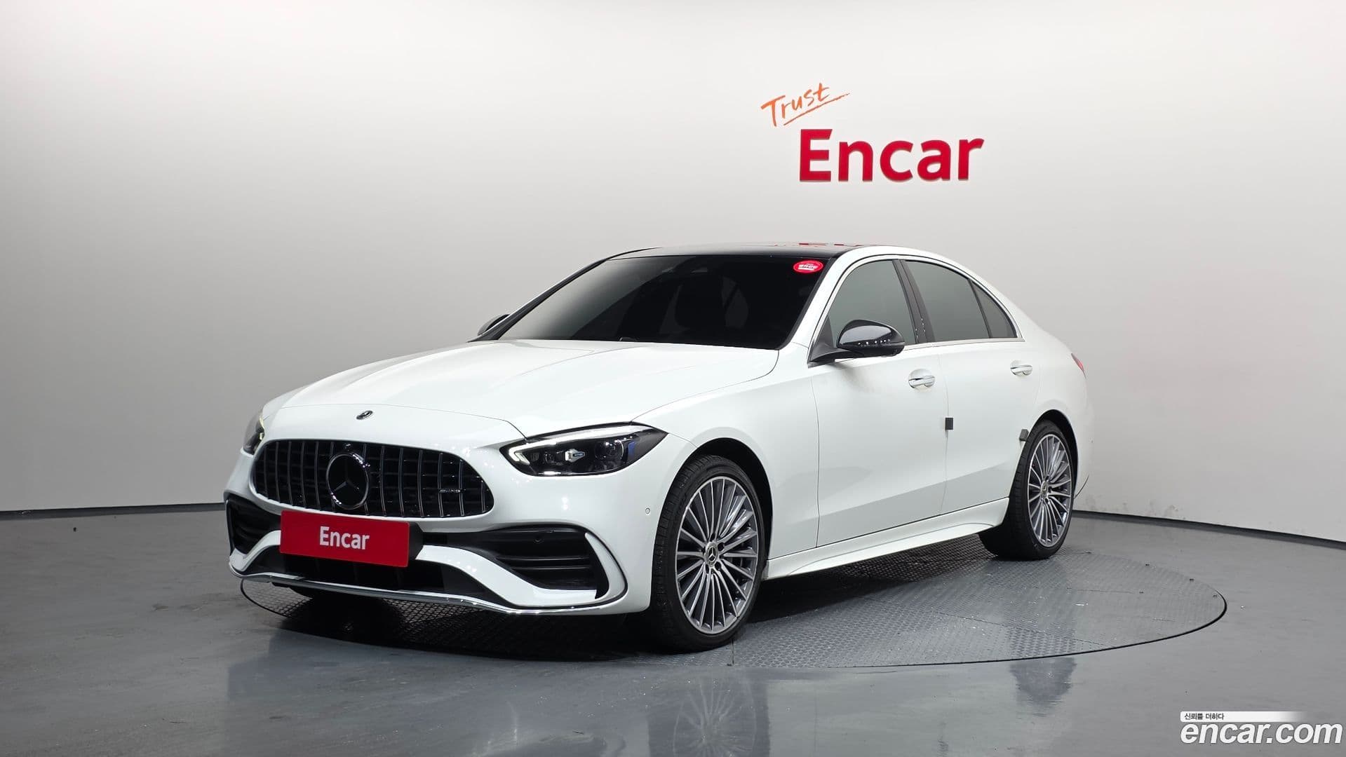 Main__Slider__Photo:C-Class Mercedes-Benz 2022.3-0