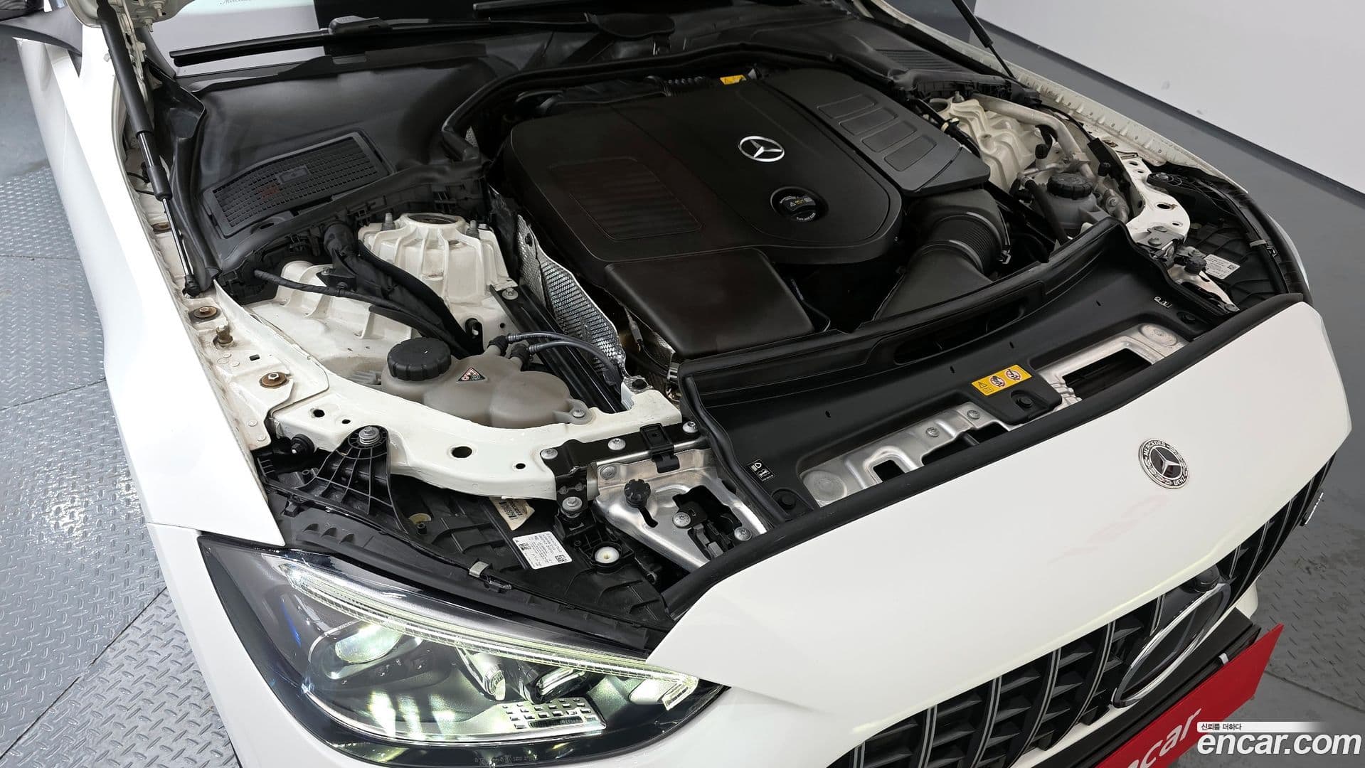 Main__Slider__Photo:C-Class Mercedes-Benz 2022.3-5