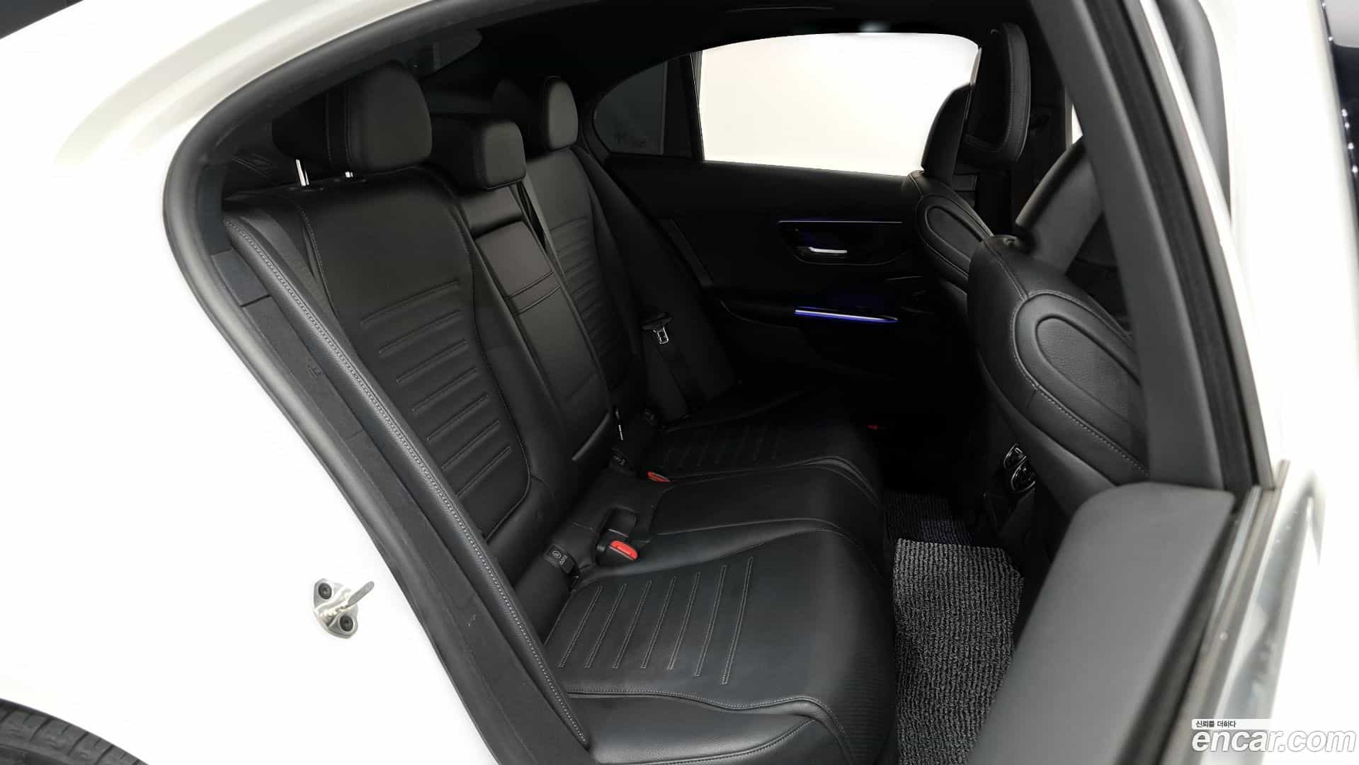 C-Class Mercedes-Benz 2022.3-OPTION-016