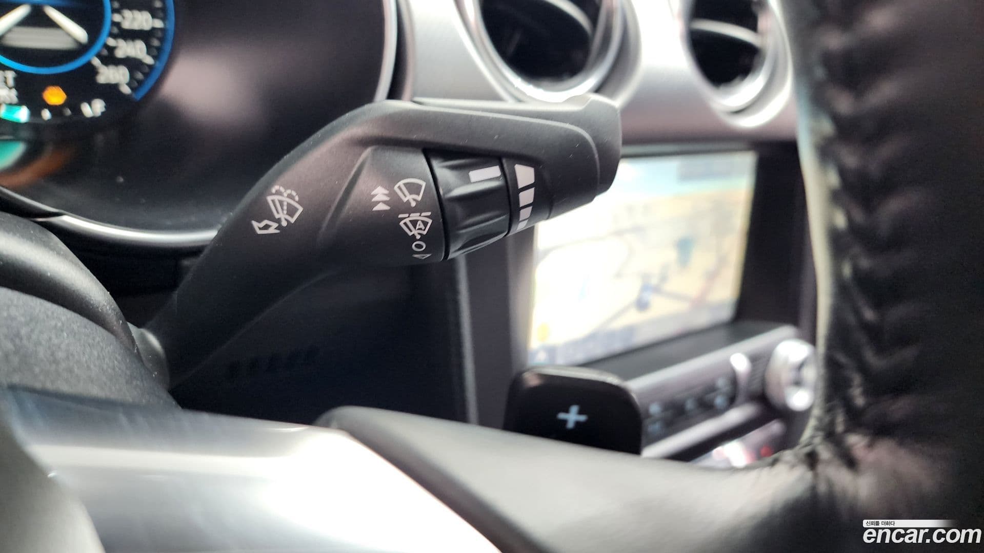 Main__Slider__Photo:Mustang Ford 2021.11-18