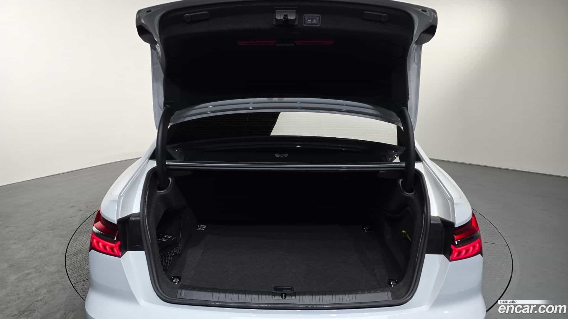 A6 Audi 2022.10-OPTION-024