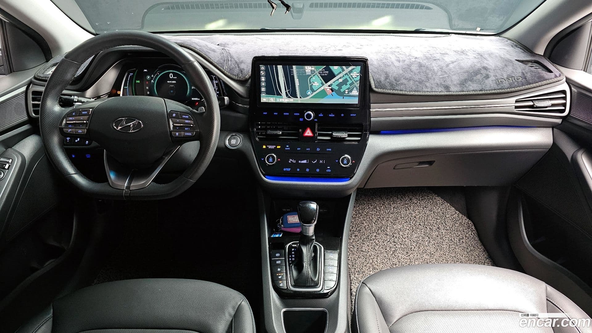 Main__Slider__Photo:Ioniq Hyundai 2020.7-6