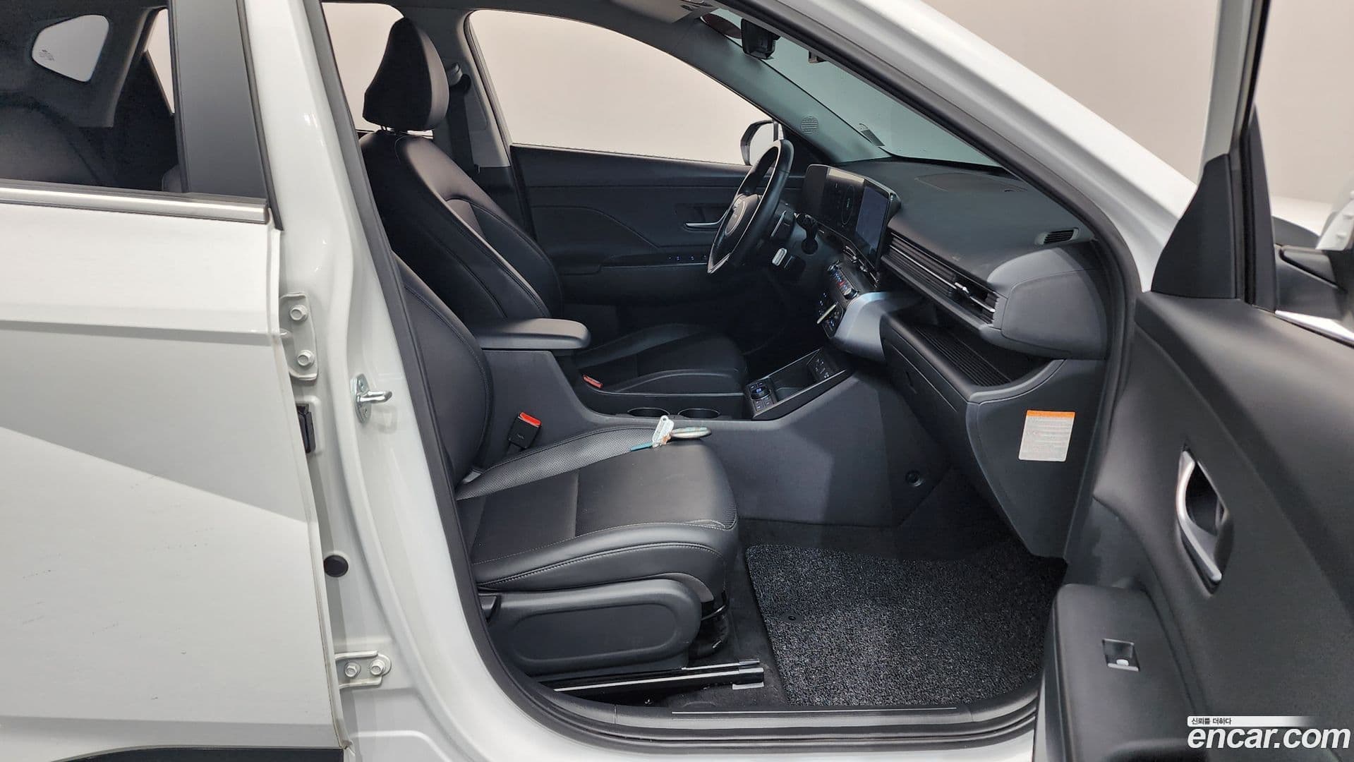 Main__Slider__Photo:Kona Hyundai 2023.10-10