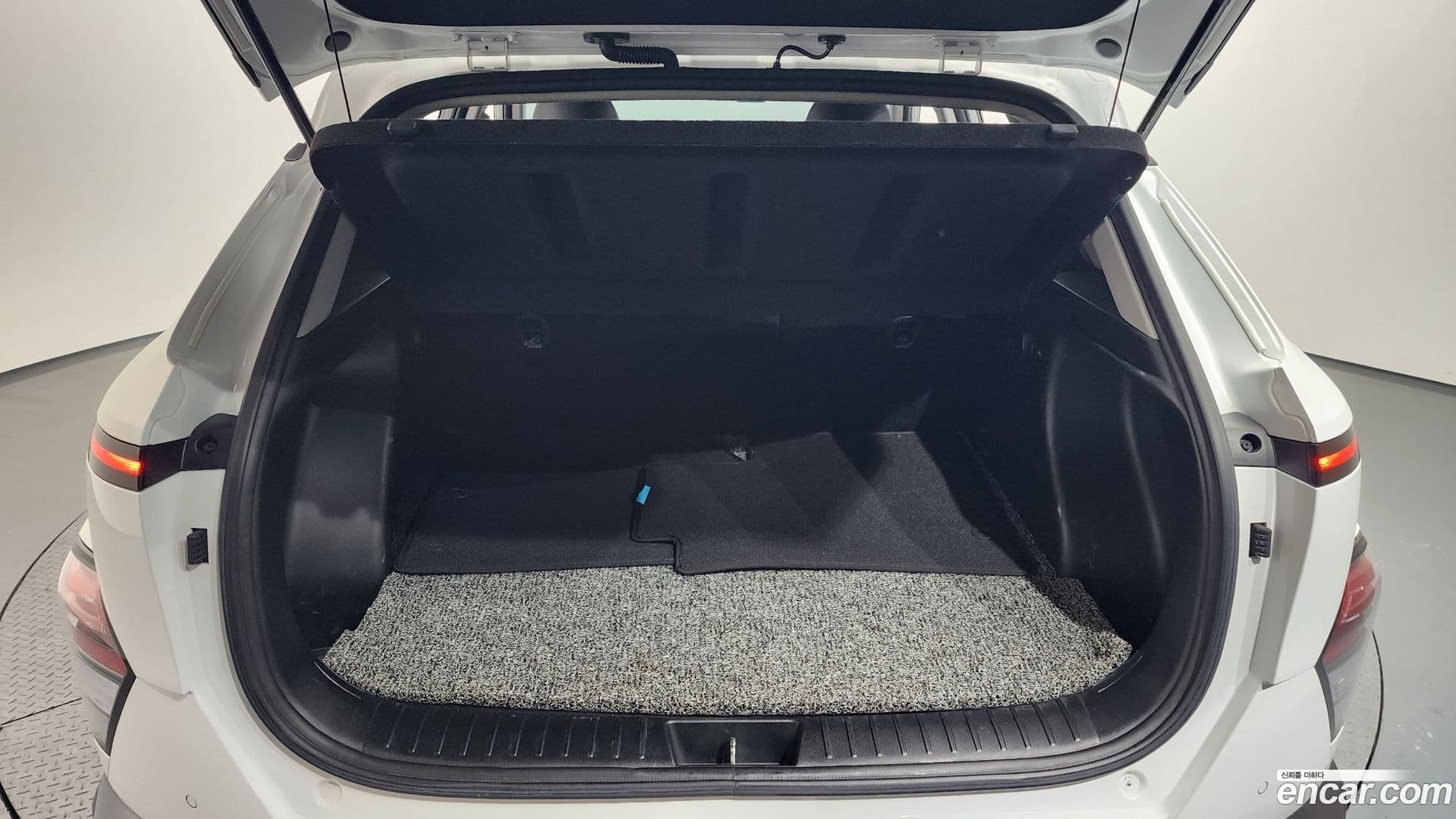 Main__Slider__Photo:Kona Hyundai 2023.10-19