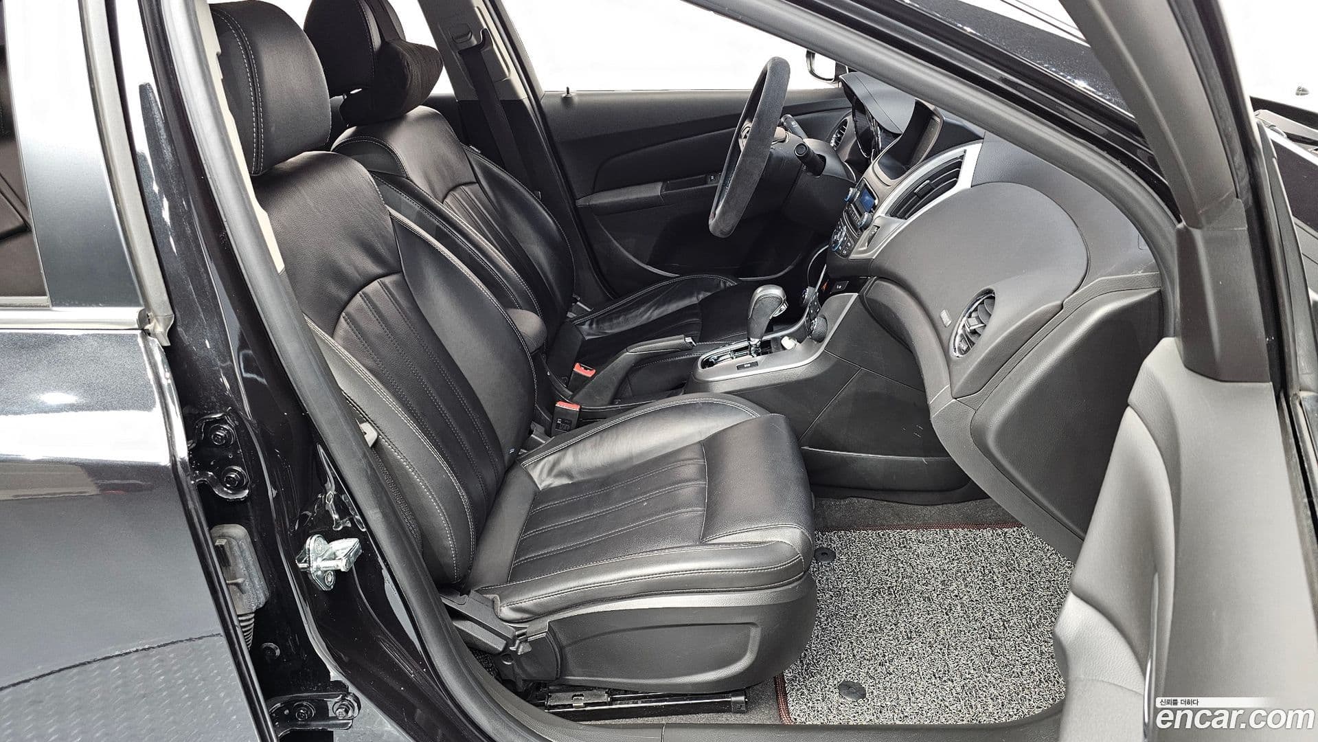 Main__Slider__Photo:Cruze ChevroletGMDaewoo 2015.4-9