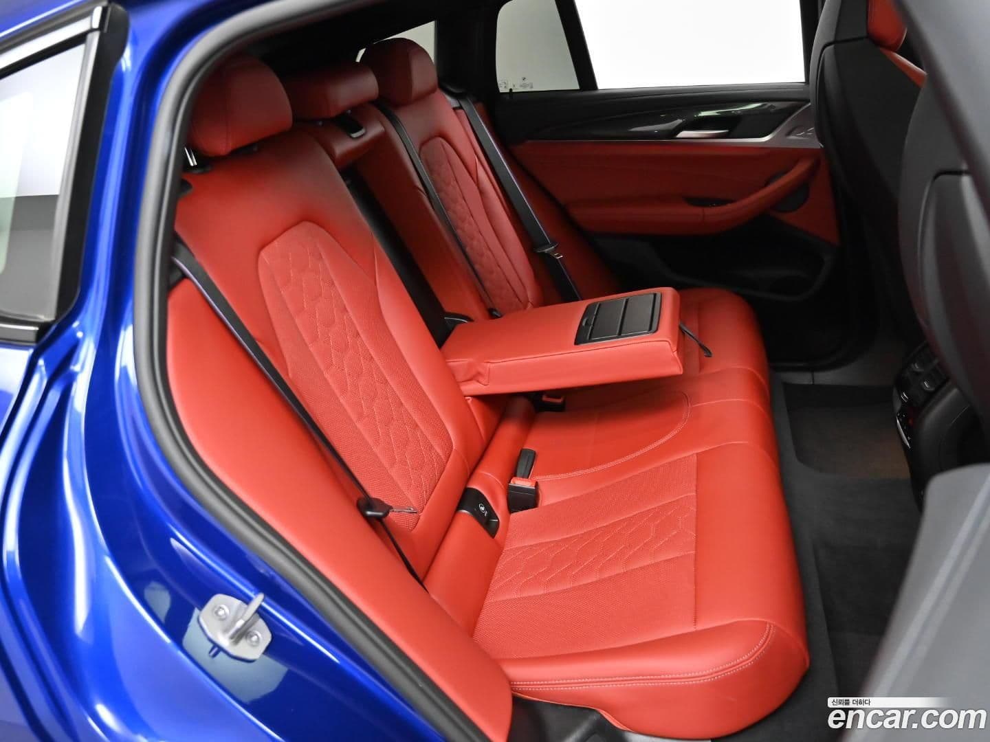 Main__Slider__Photo:X4M BMW 2024.5-11