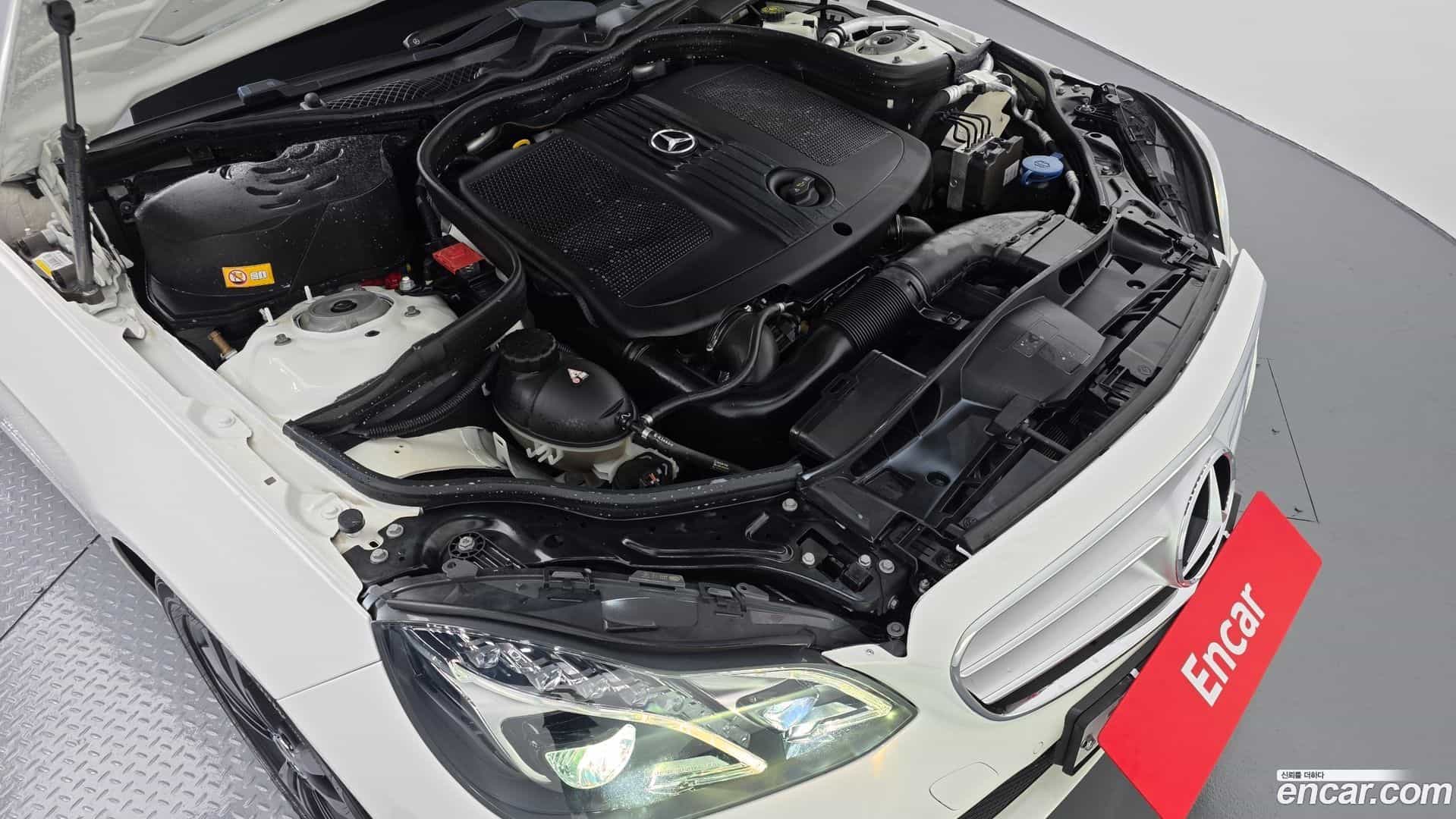 E-Class Mercedes-Benz 2015.1-INNER-006