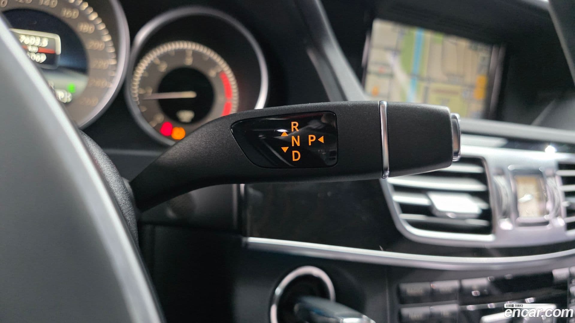 Main__Slider__Photo:E-Class Mercedes-Benz 2015.1-8