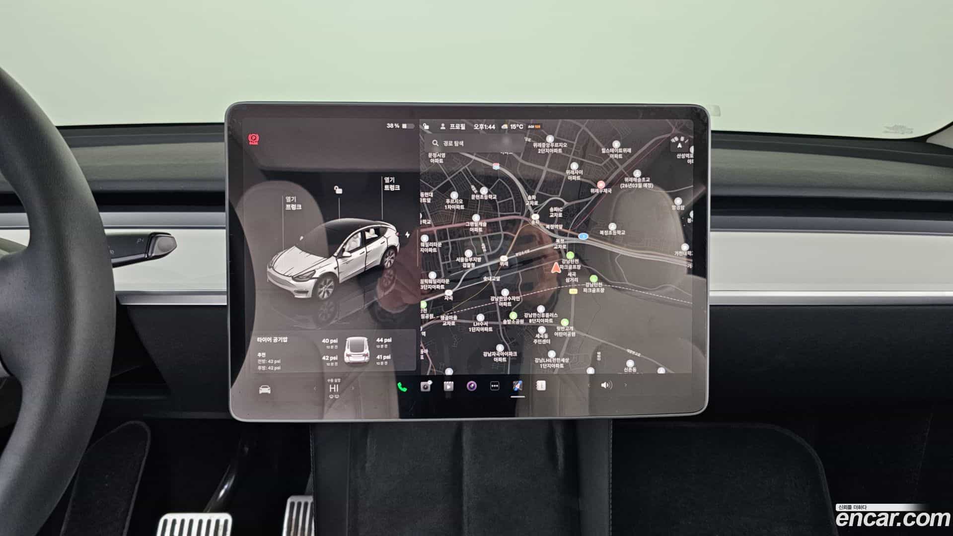 Model Y Tesla 2024.2-OPTION-018