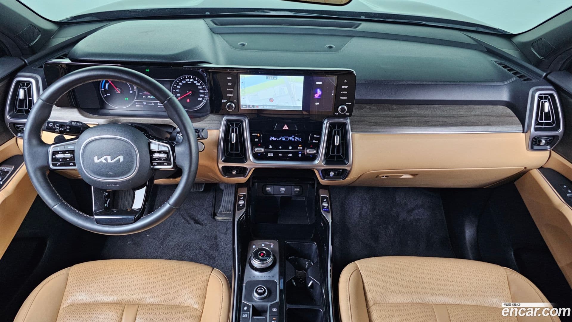 Main__Slider__Photo:Sorento Kia 2022.1-6