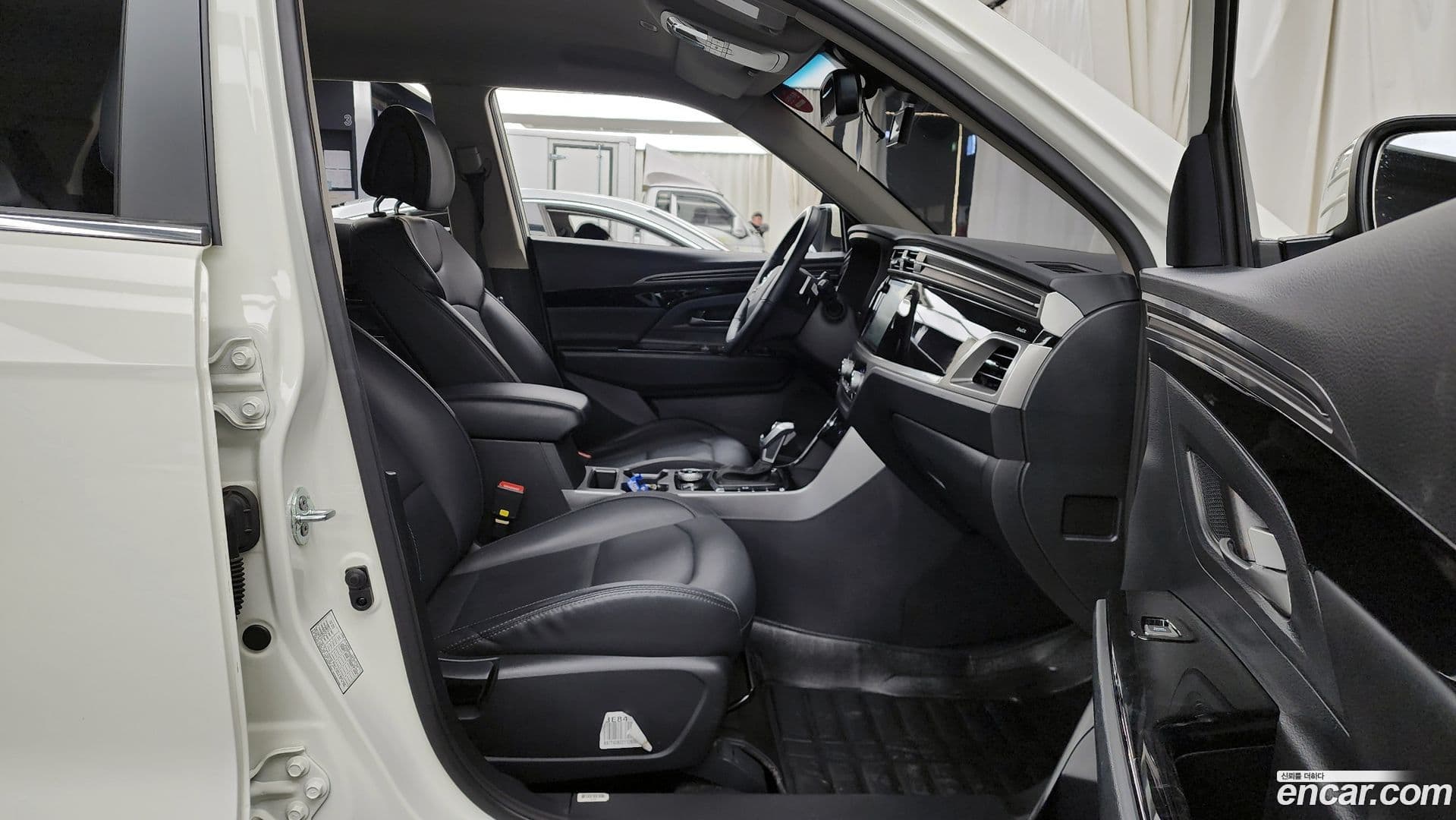 Main__Slider__Photo:KORANDO KG_Mobility_Ssangyong 2022.11-10