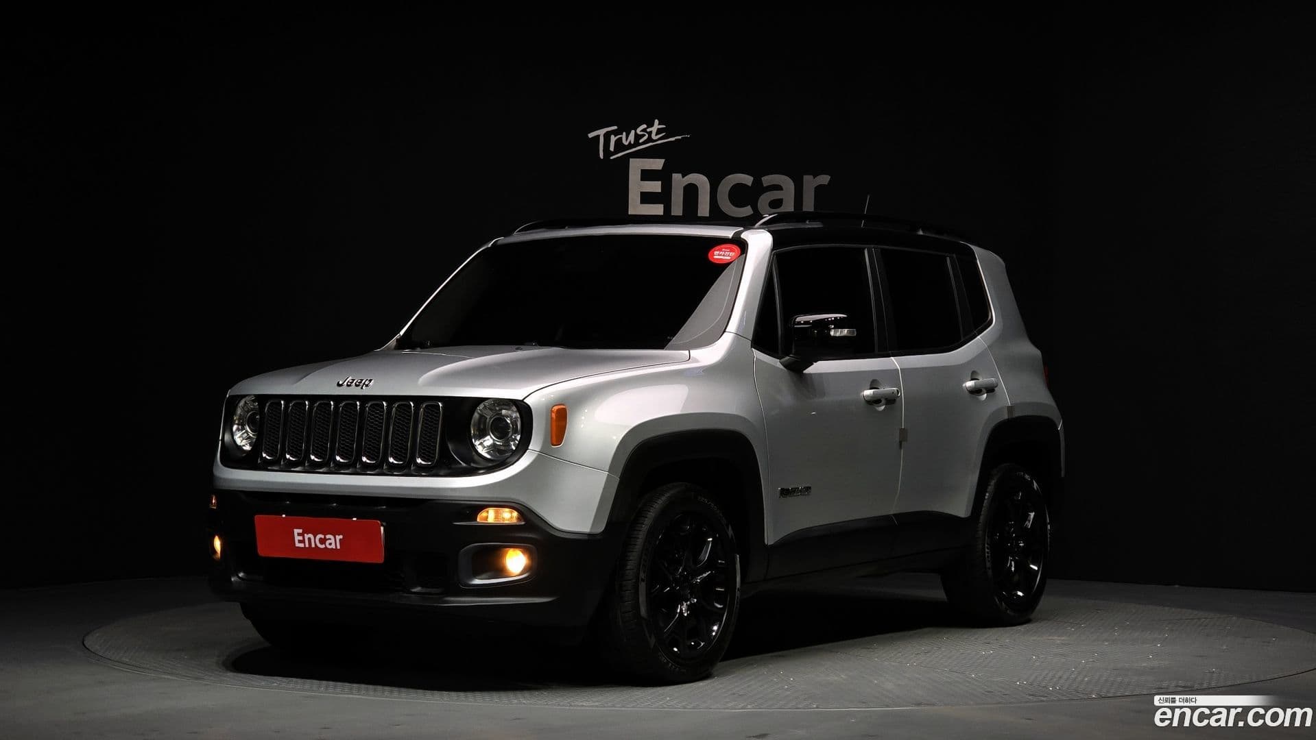 Main__Slider__Photo:Renegade Jeep 2016.11-0