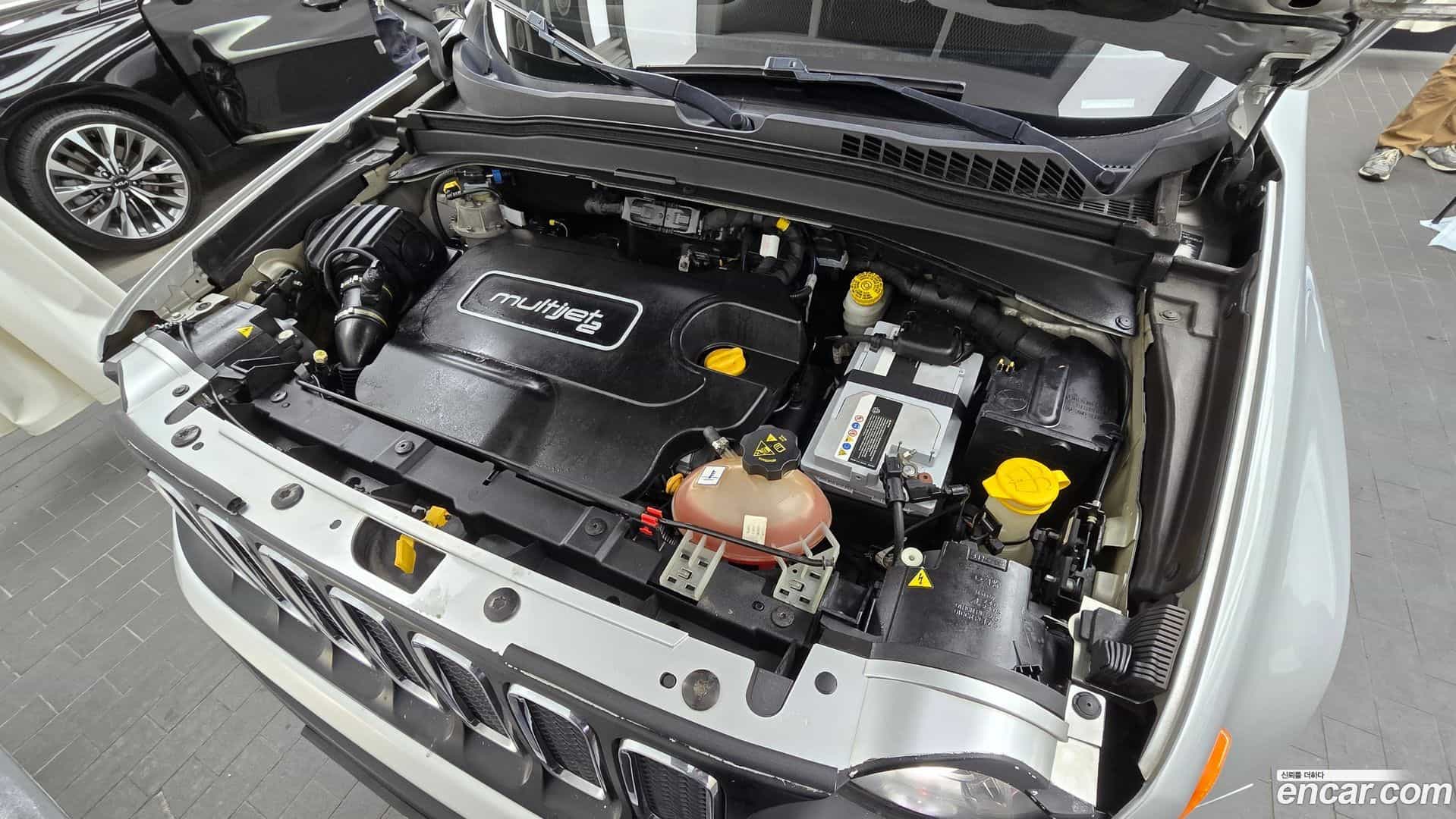 Renegade Jeep 2016.11-INNER-006