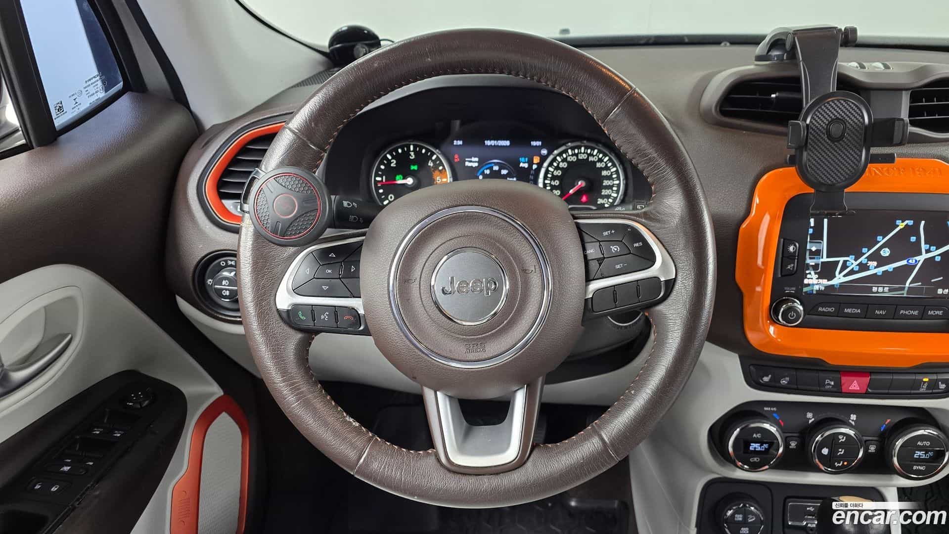 Renegade Jeep 2016.11-OPTION-017