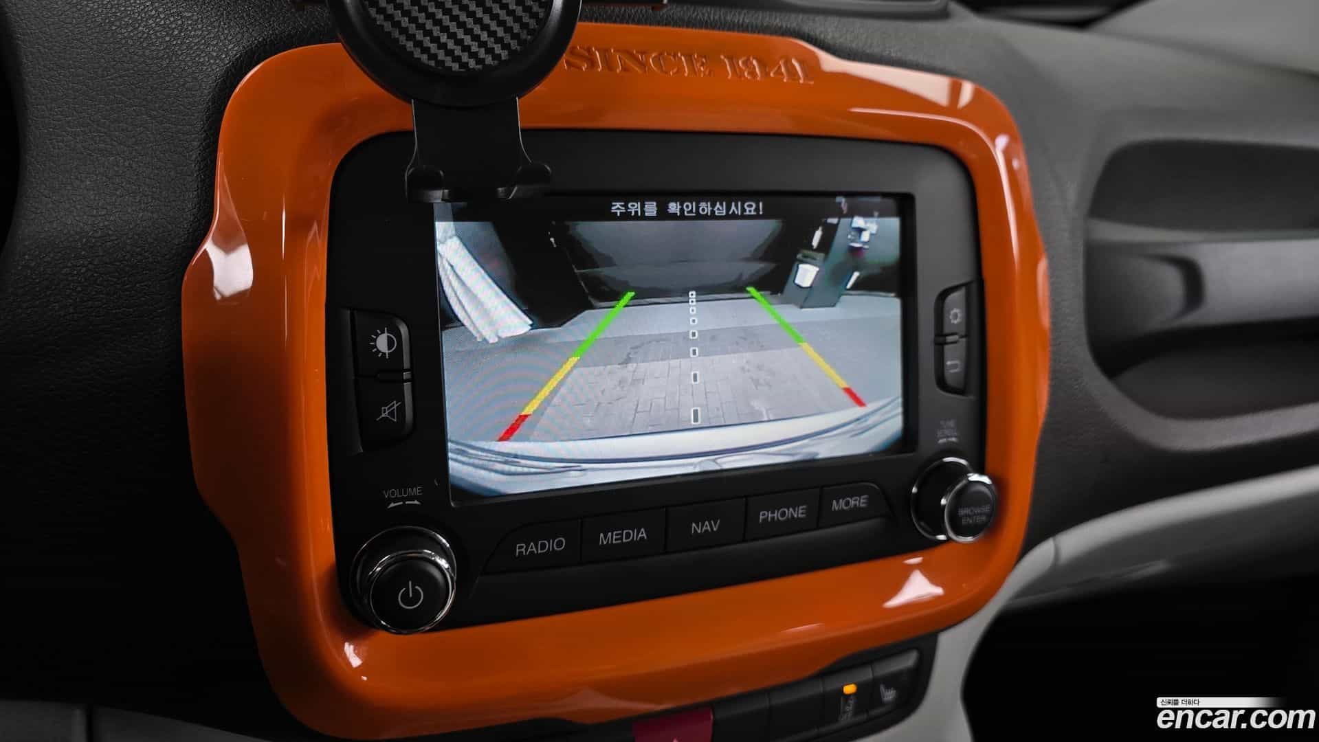 Renegade Jeep 2016.11-OPTION-019