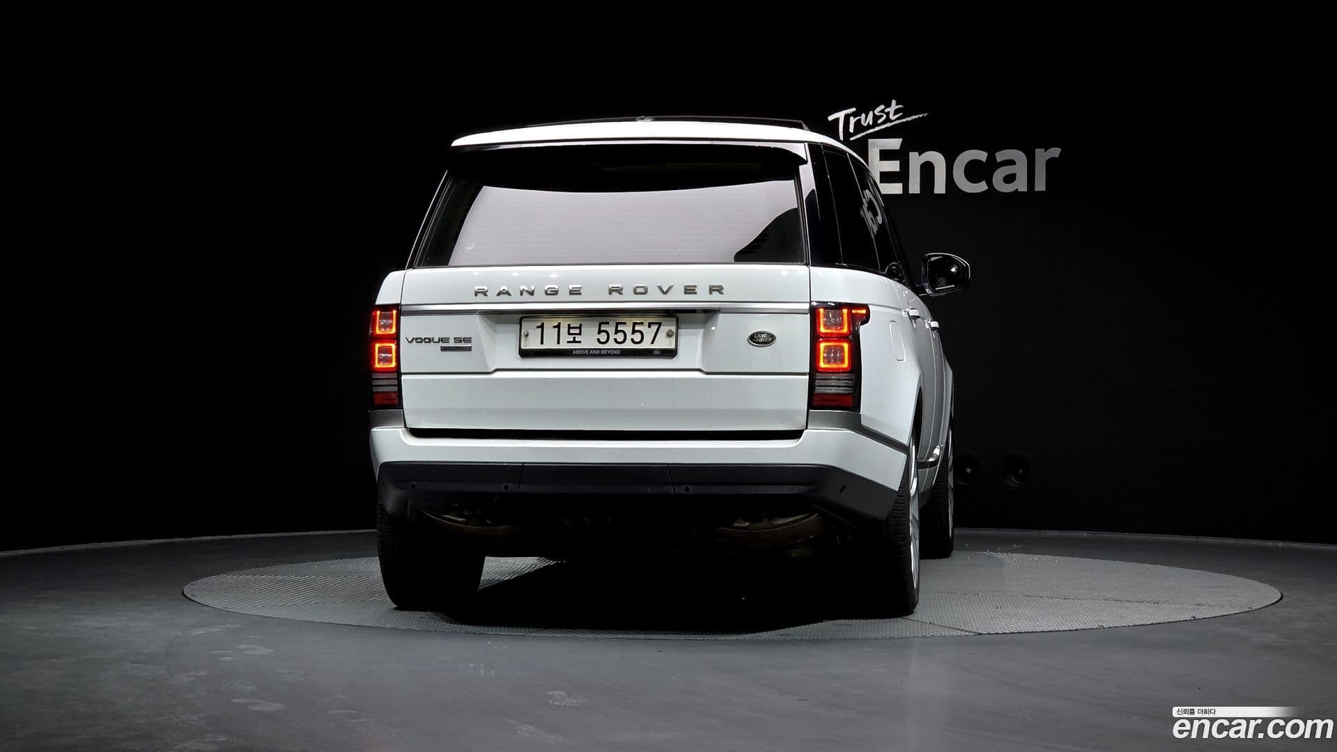 Main__Slider__Photo:Range Rover Land Rover 2015.4-3
