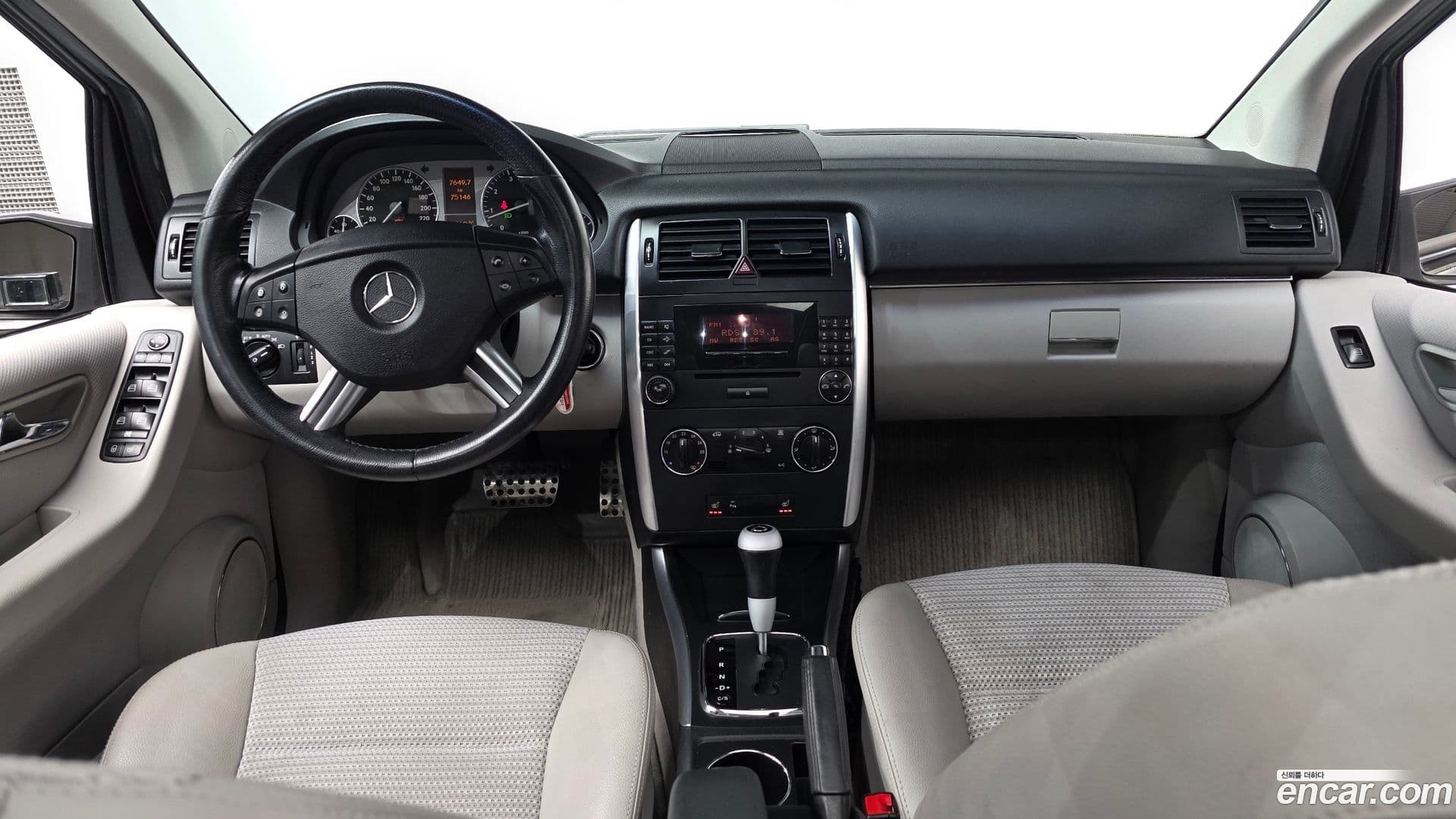 Main__Slider__Photo:B-Class Mercedes-Benz 2007.3-6