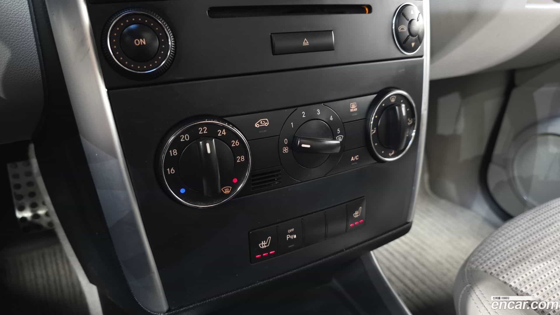 B-Class Mercedes-Benz 2007.3-OPTION-023