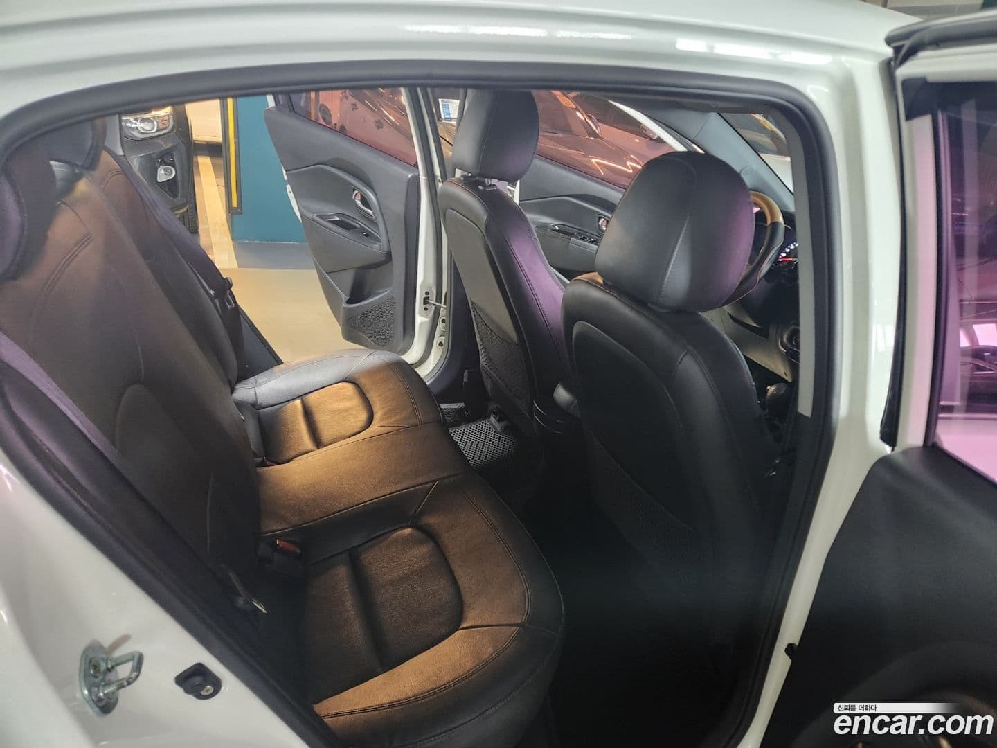 Main__Slider__Photo:pride Kia 2012.7-7