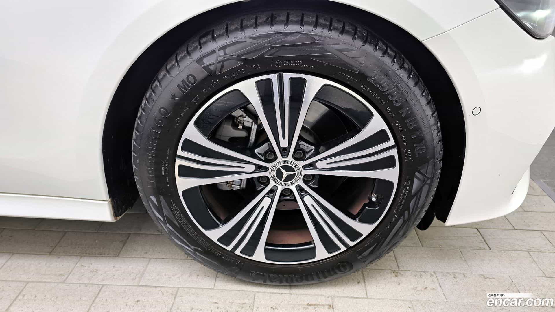 E-Class Mercedes-Benz 2024.5-OUTER-005