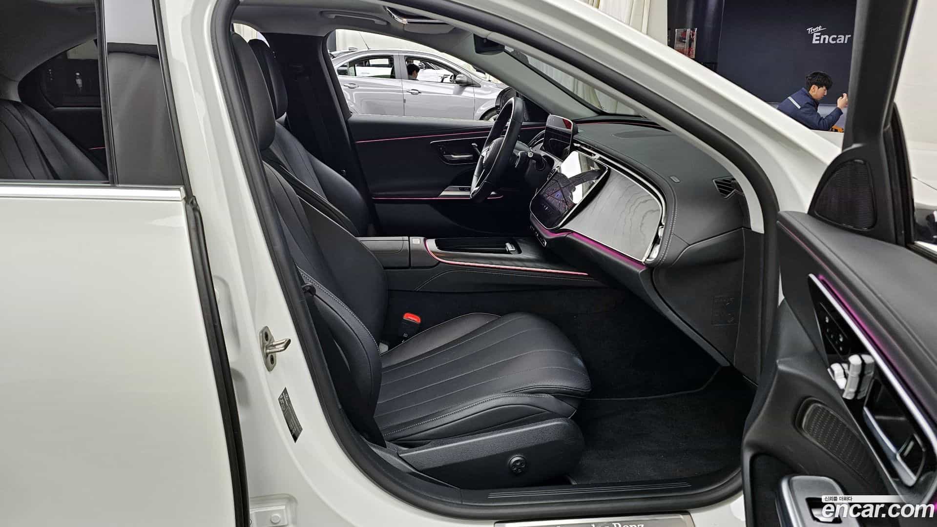 E-Class Mercedes-Benz 2024.5-OPTION-015