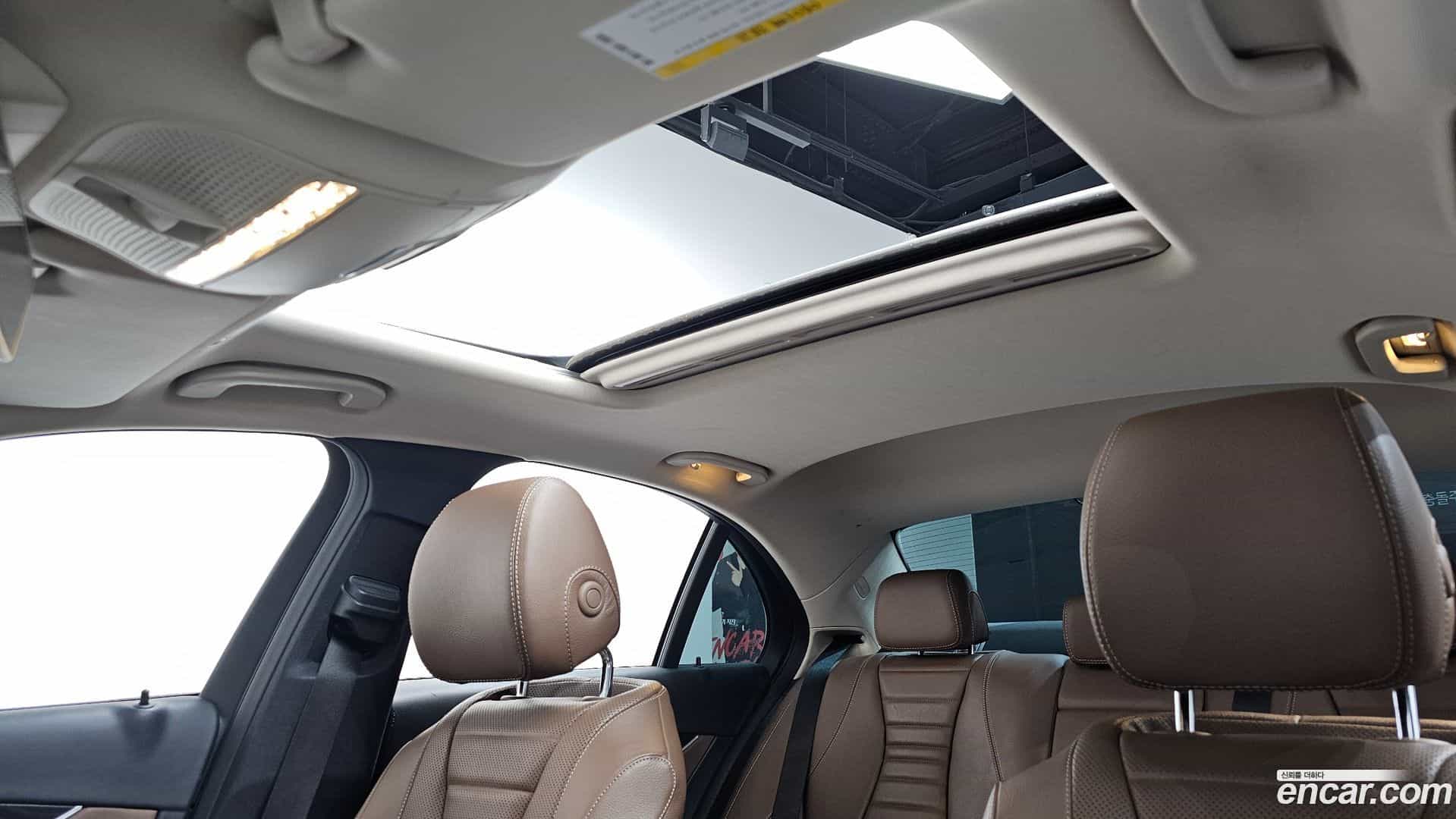 E-Class Mercedes-Benz 2017.7-OPTION-023