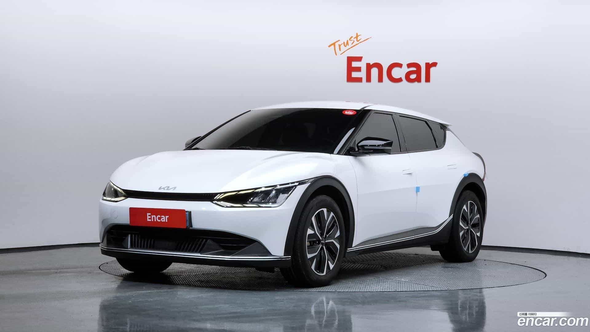 EV6 Kia 2021.10-OUTER-001
