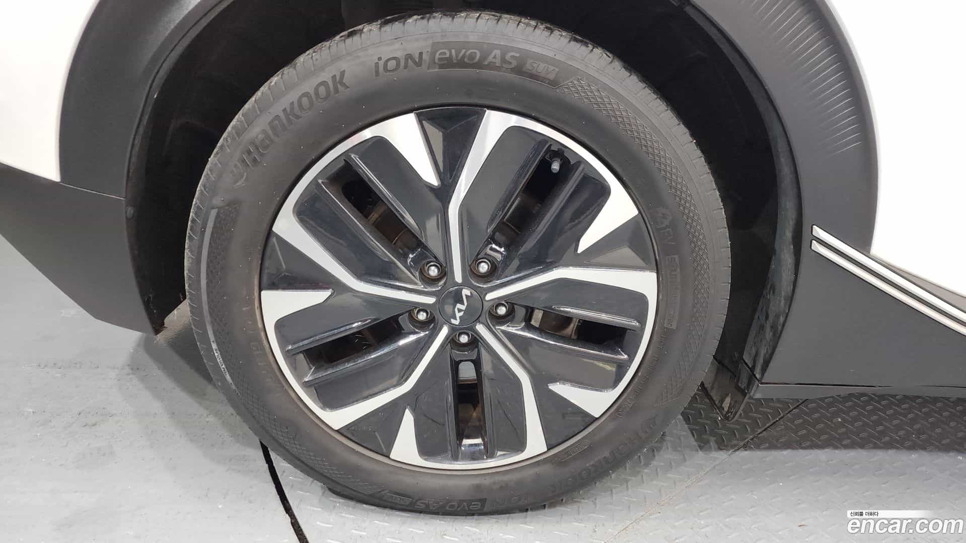 EV6 Kia 2021.10-OUTER-005