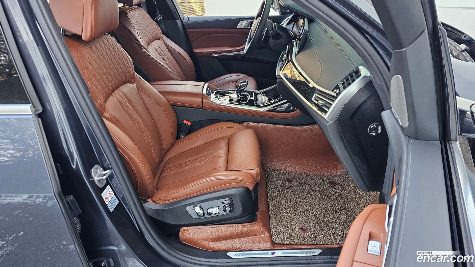 Main__Slider__Photo:X7 BMW 2021.0-9