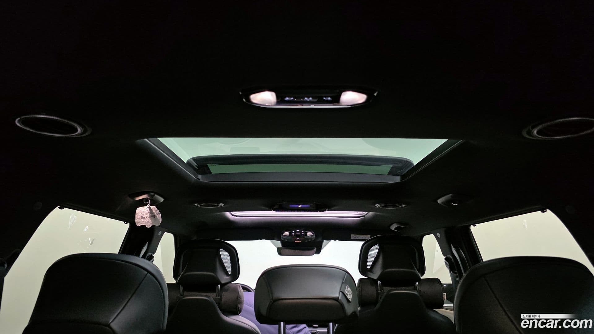 Main__Slider__Photo:EV9 Kia 2023.9-19