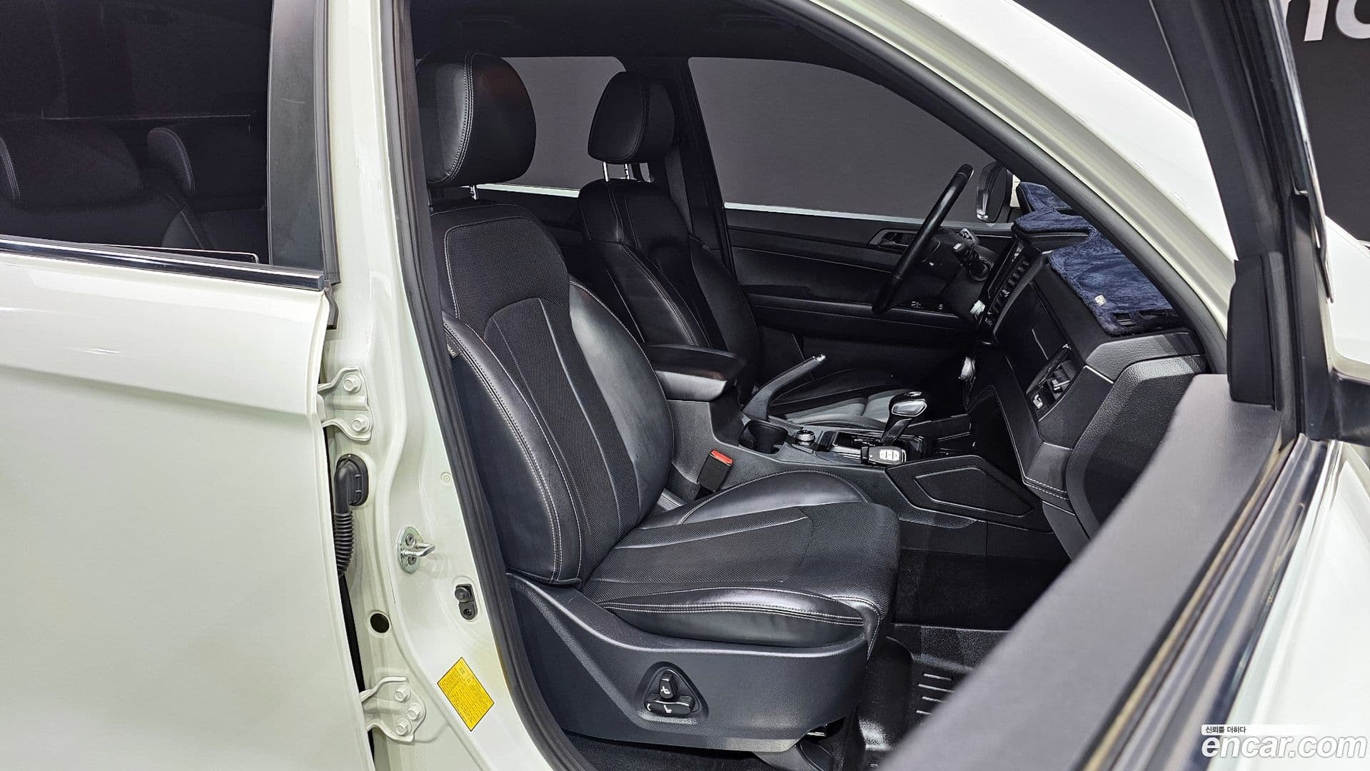 Main__Slider__Photo:Rexton KG_Mobility_Ssangyong 2020.8-9