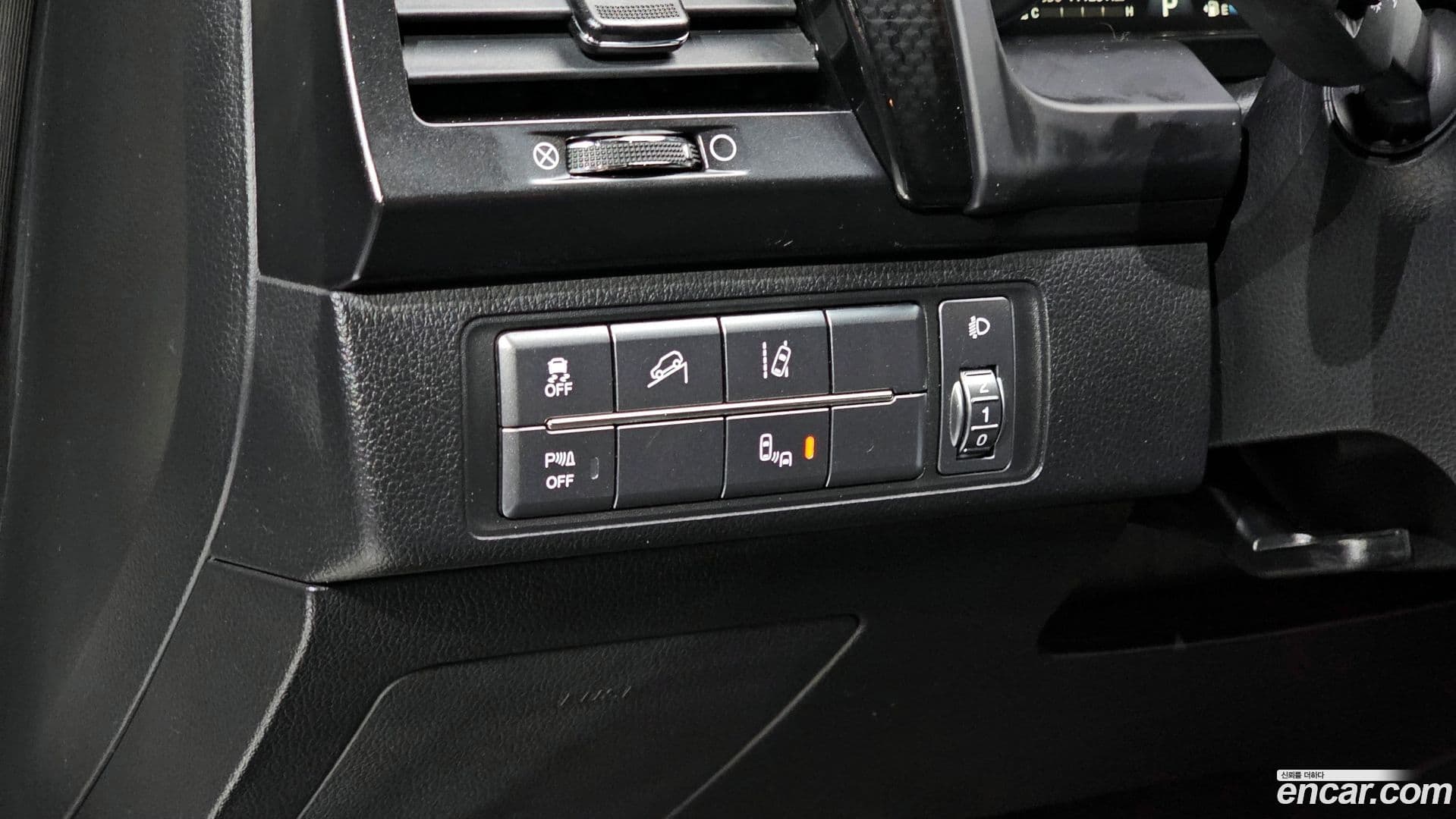 Main__Slider__Photo:Rexton KG_Mobility_Ssangyong 2020.8-14