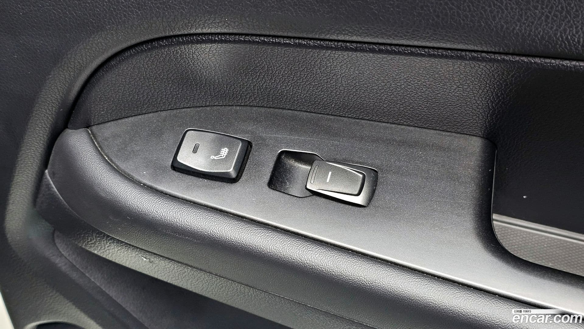 Main__Slider__Photo:Rexton KG_Mobility_Ssangyong 2020.8-18